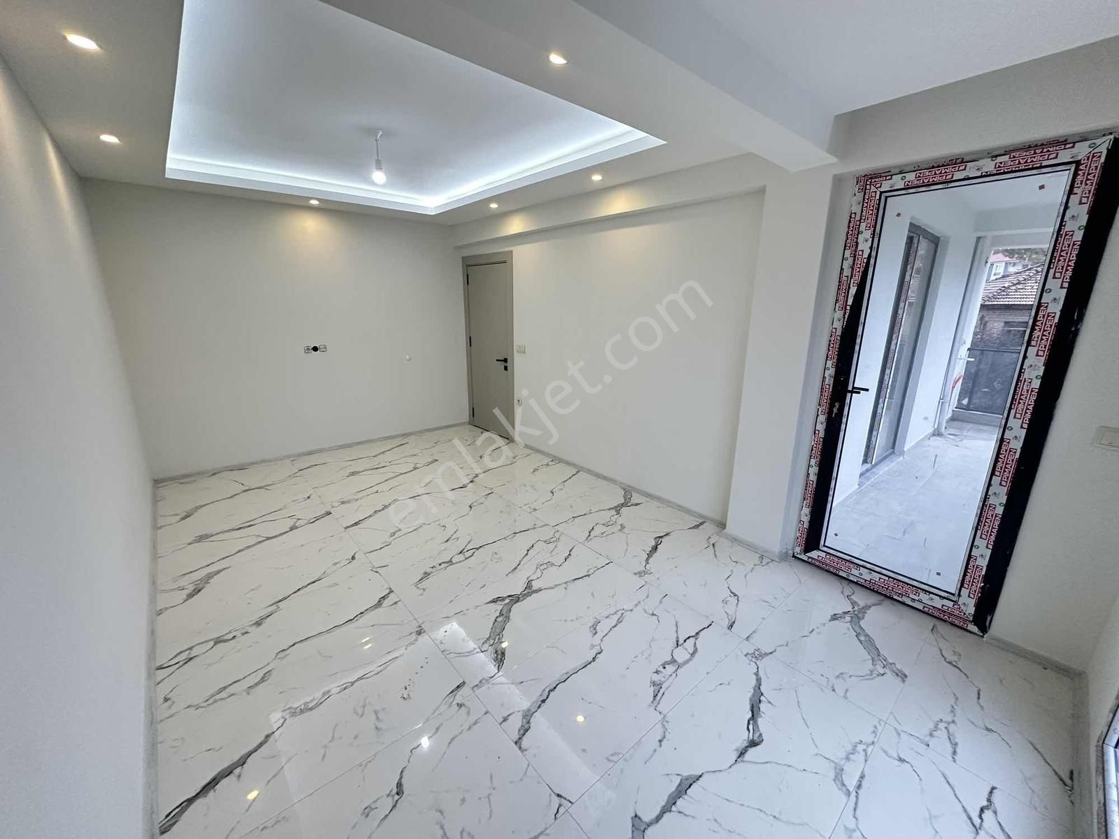 Çamlık Mahallesinde Manzaralı 2+1 110m2 Daire - Görsel 3