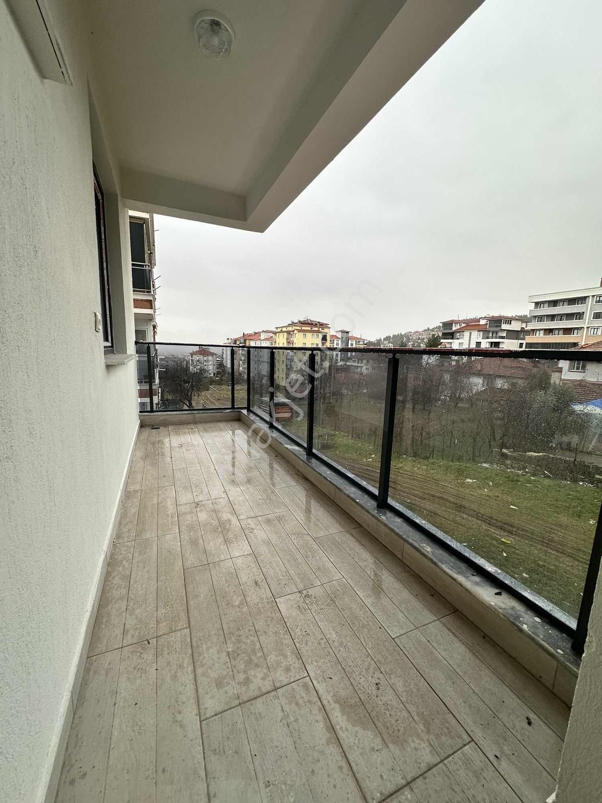 Çamlık Mahallesinde Manzaralı 2+1 110m2 Daire - Görsel 14