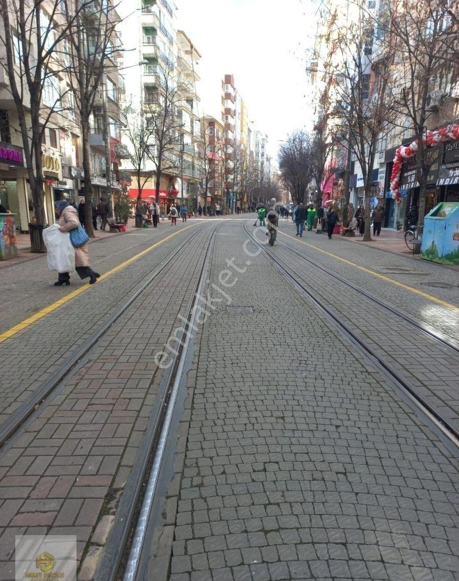 Hoşnudiye Mahallesinde İsmet İnönü 1 Caddesi Üstünde Satılık 2+1 Ofis İşyeri - Görsel 18