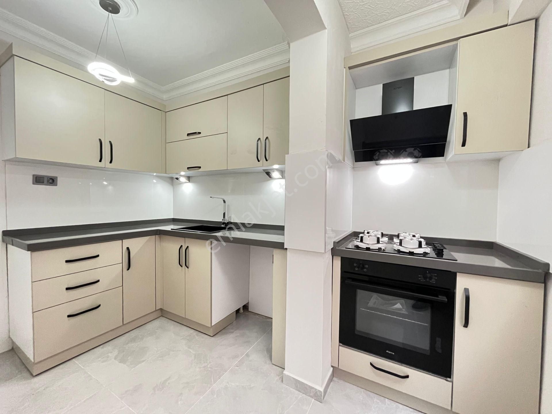 Akçay Özgüven Emlak'tan Satılık 2+1 Ayrı Mutfak Daire - Görsel 2