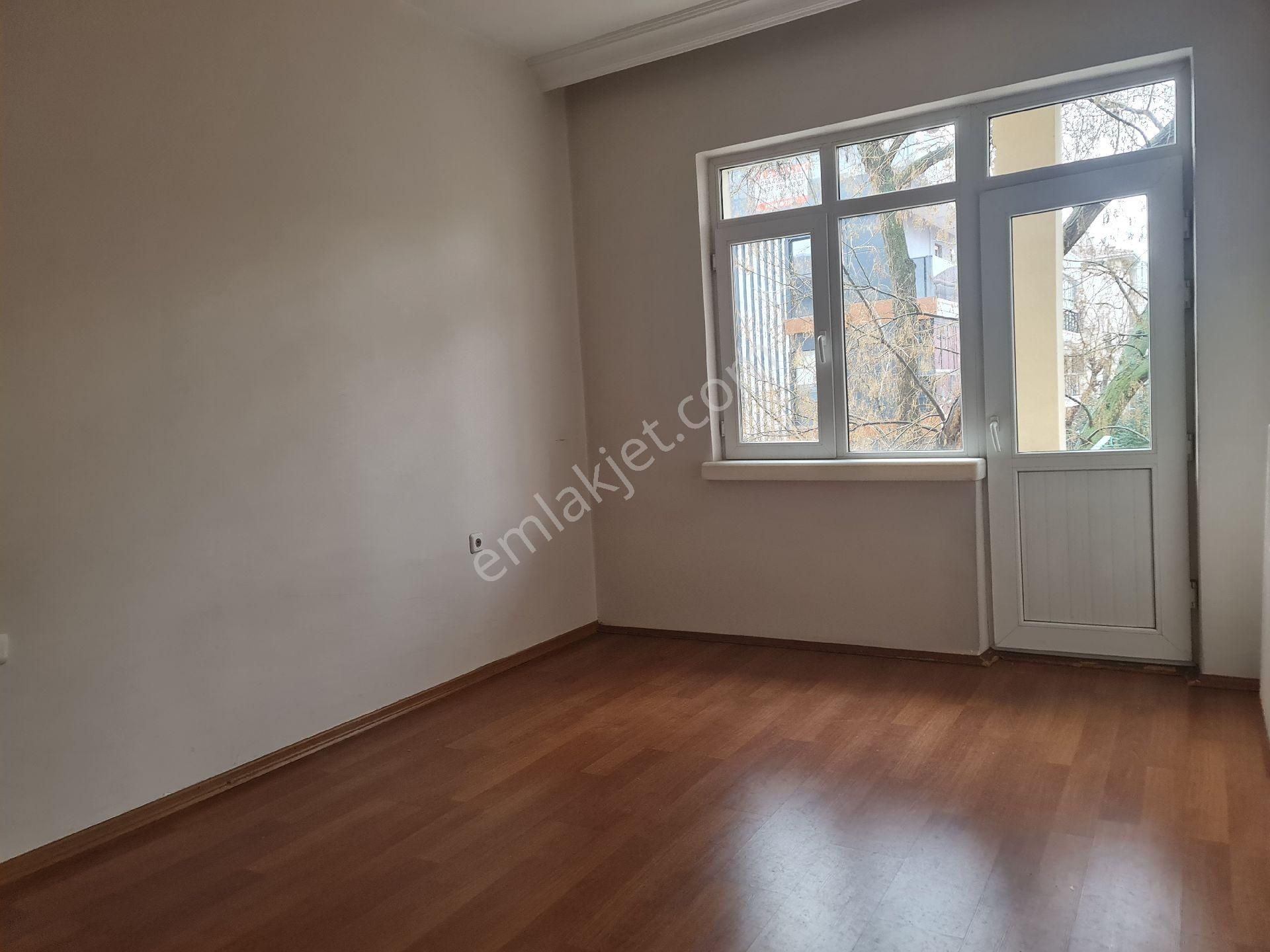 3. Caddede Ara Kat Ön Cephe - Görsel 12