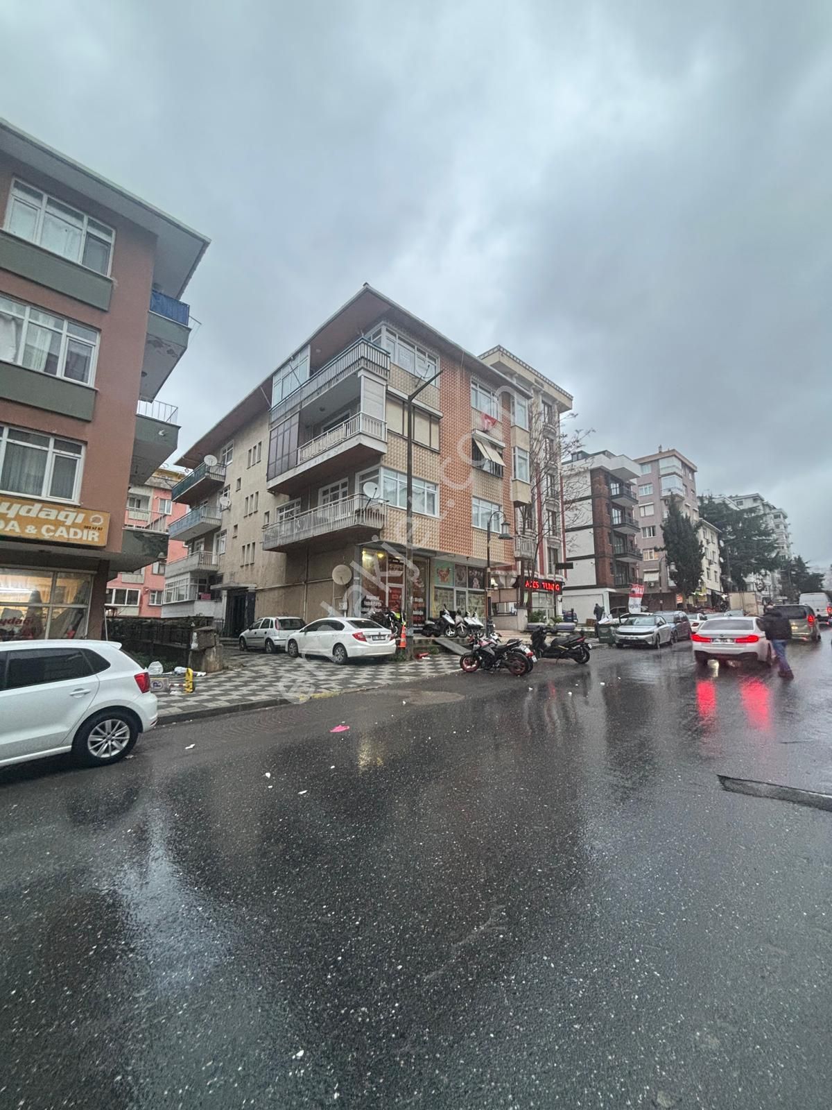 Maltepe Bağlarbaşın'da Şahane İçi Yapılı 3+1 Satılık Dairemiz - Görsel 29