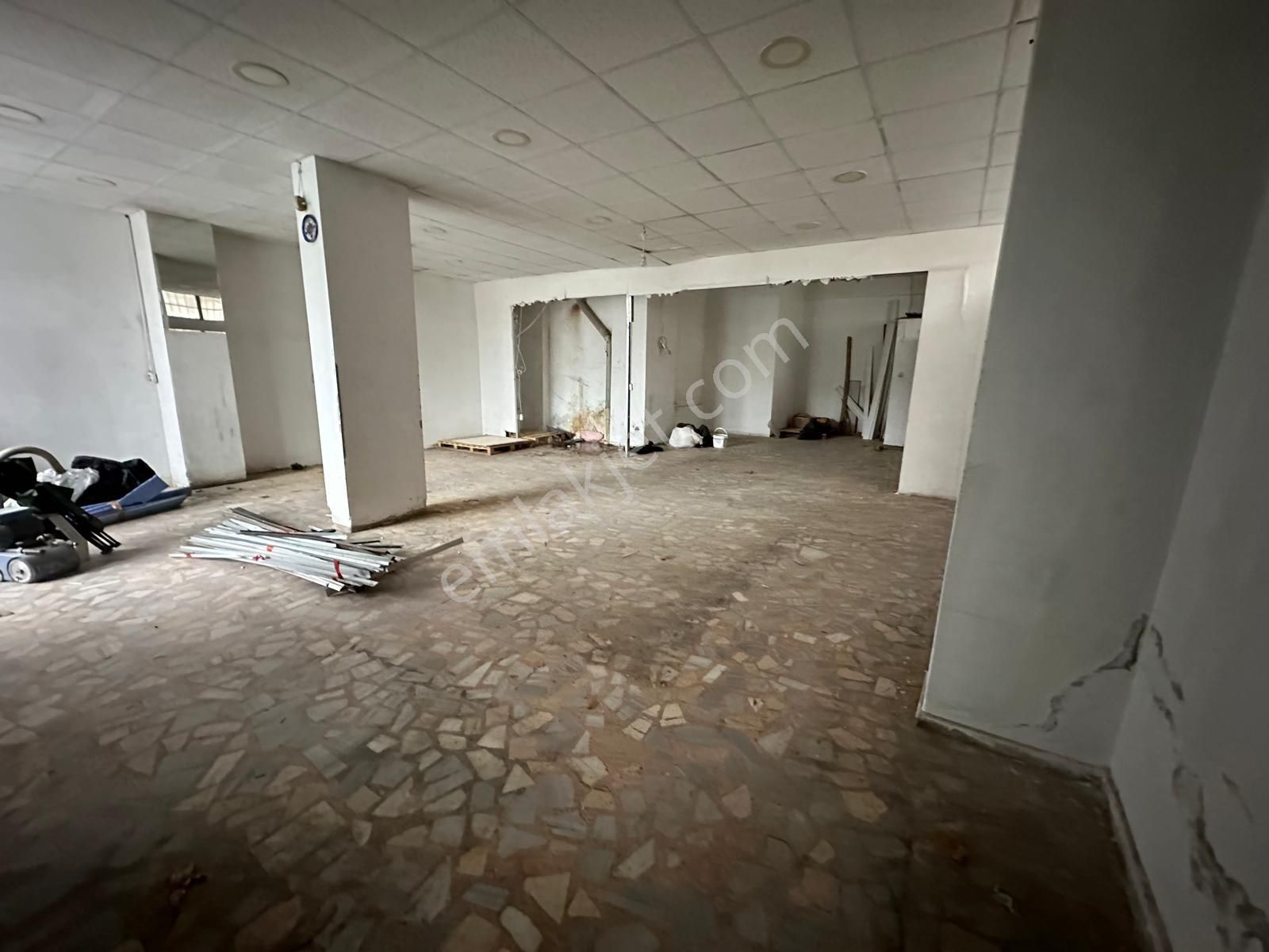 Cumhuryet Ve Kanarya Sınırında Düz Ayak 250 M2 2 Bölüm Dükkan - Görsel 25