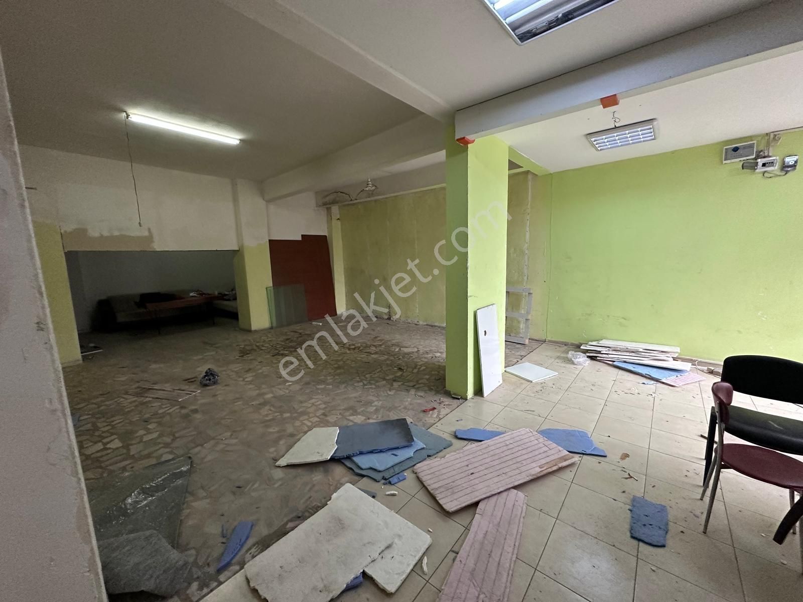 Cumhuryet Ve Kanarya Sınırında Düz Ayak 250 M2 2 Bölüm Dükkan - Görsel 26