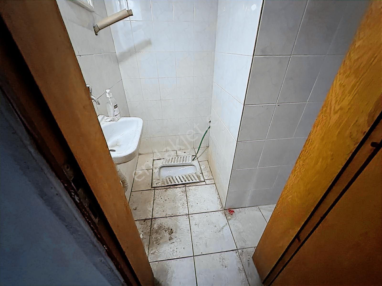 Cumhuryet Ve Kanarya Sınırında Düz Ayak 250 M2 2 Bölüm Dükkan - Görsel 17