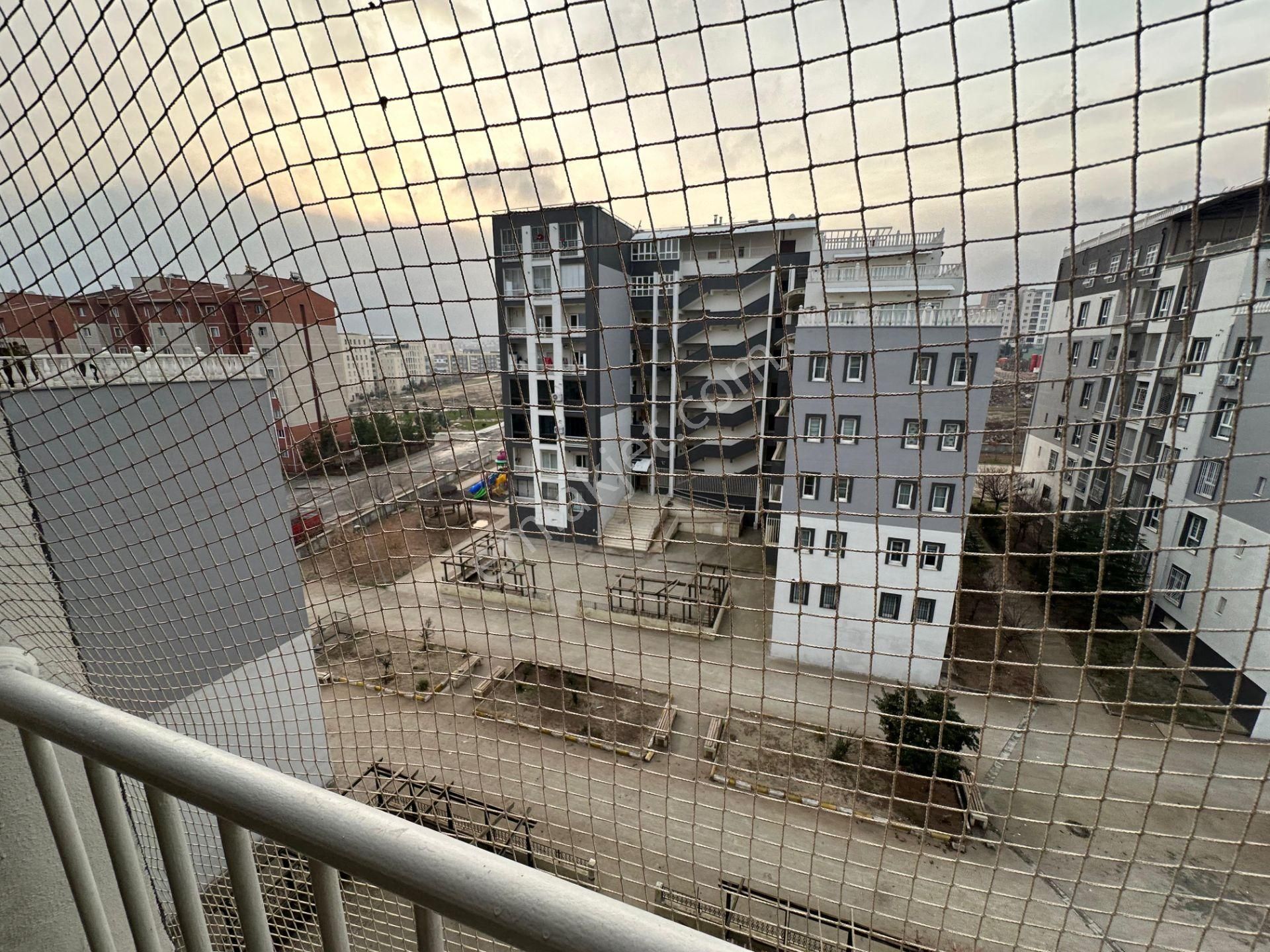 Akev Gayrimenkul'den Seyrantepe Toki Konutları 4+1 Ara Kat Daire - Görsel 17