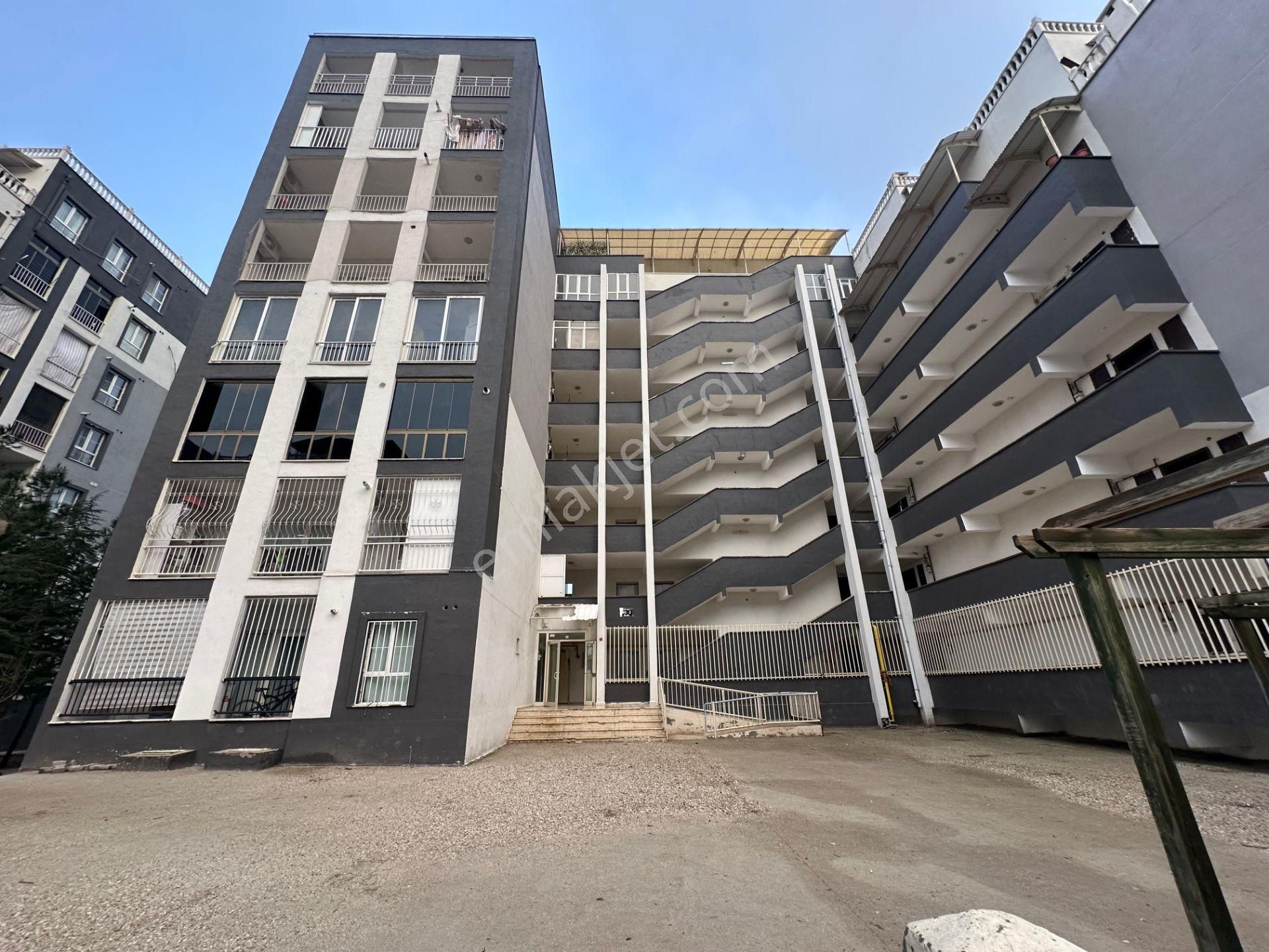 Akev Gayrimenkul'den Seyrantepe Toki Konutları 4+1 Ara Kat Daire - Görsel 32