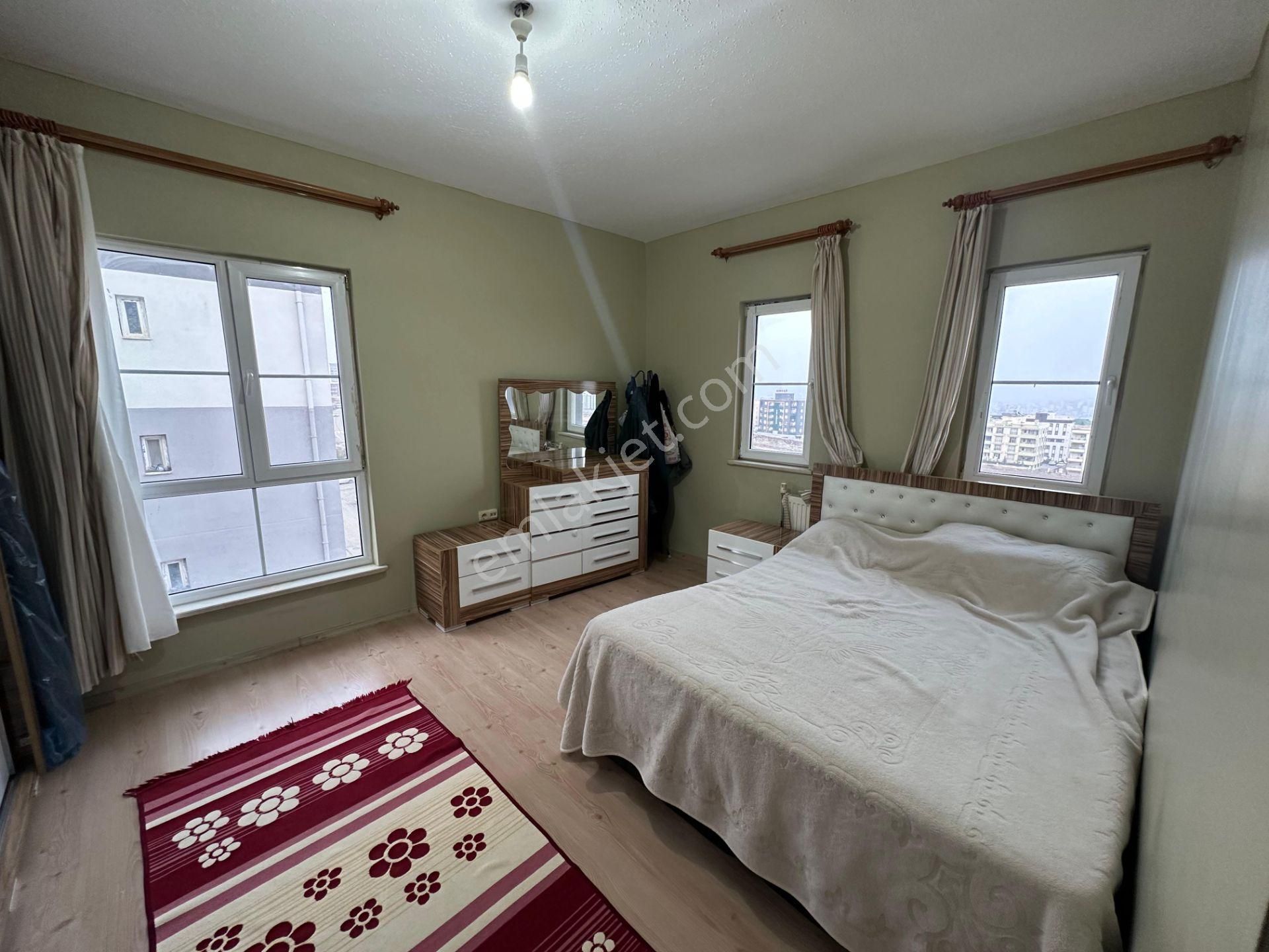 Akev Gayrimenkul'den Seyrantepe Toki Konutları 4+1 Ara Kat Daire - Görsel 5