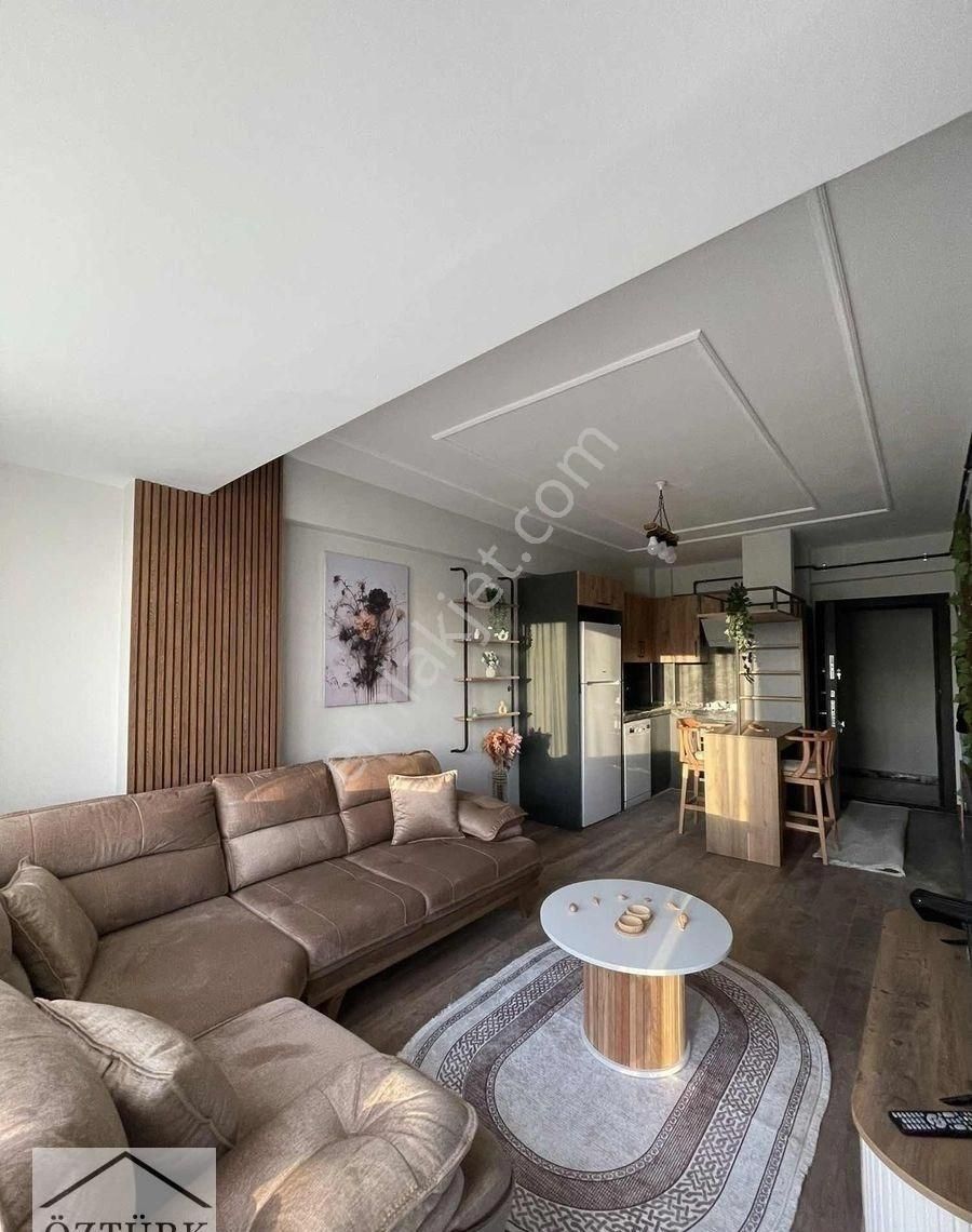 Aydınlık Caddesinde Site İçi Ultra Lüks Eşyalı Satılık 1+1 Daire - Görsel 12