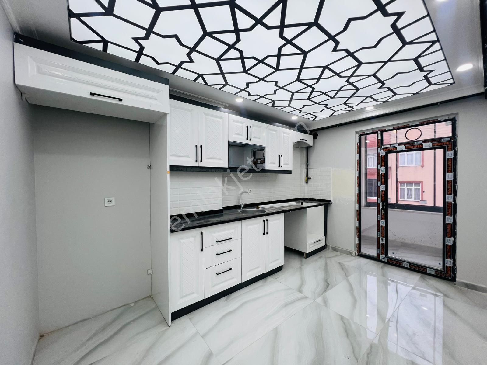 75.yıl Mah’de Vega Avm Yakın 3 + 130 Metre² Yerden Isıtmalı Ebeveyn Banyolu Sıfır Ara Kat Daireler - Görsel 2