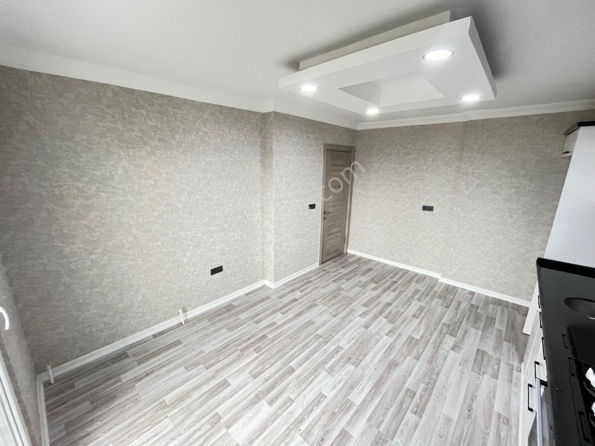 Akçay Özgüven Emlak'tan Ön Cephe Arakat Asansörlü Yeni 1+1 - Görsel 7