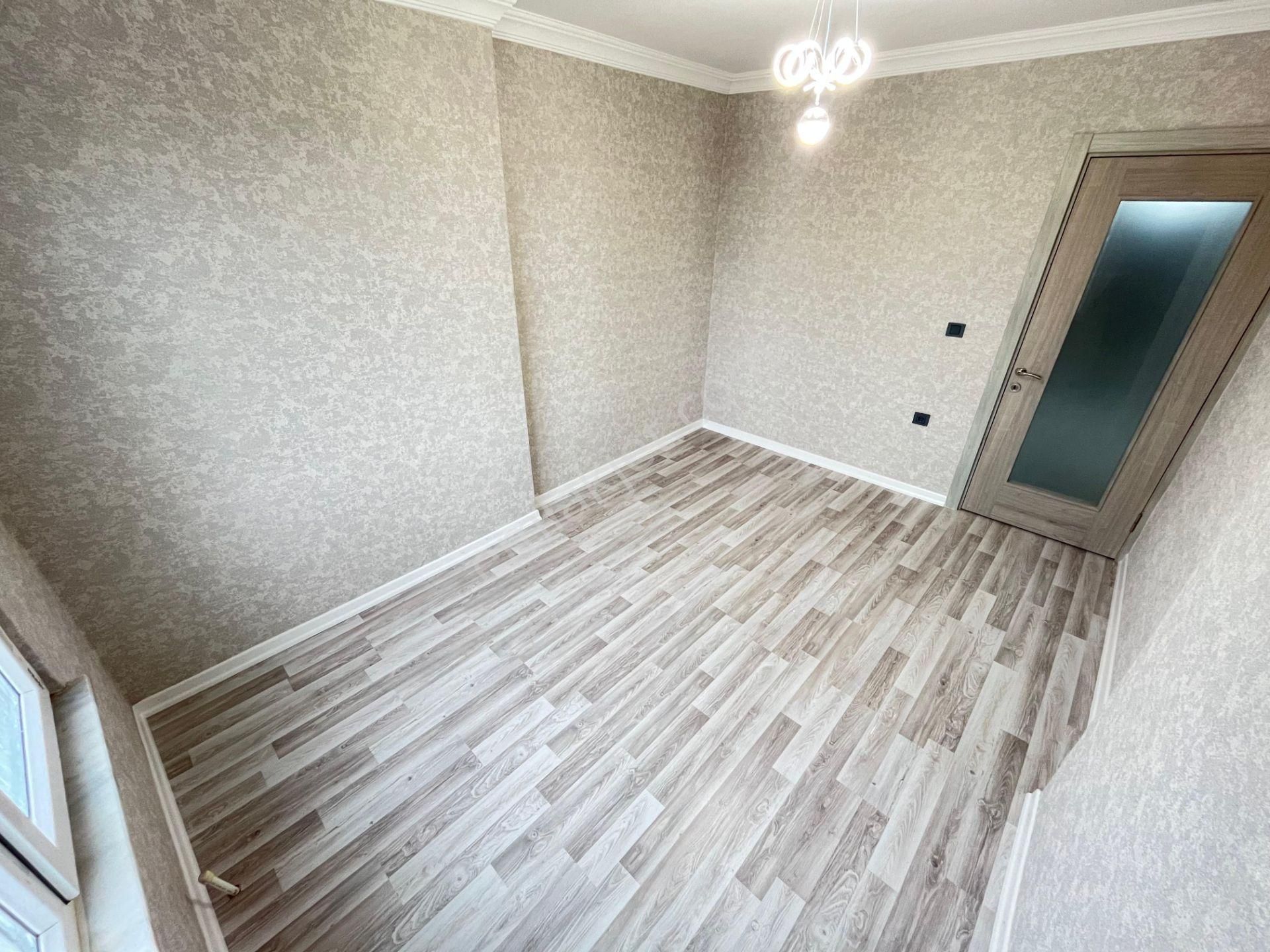 Akçay Özgüven Emlak'tan Ön Cephe Arakat Asansörlü Yeni 1+1 - Görsel 10