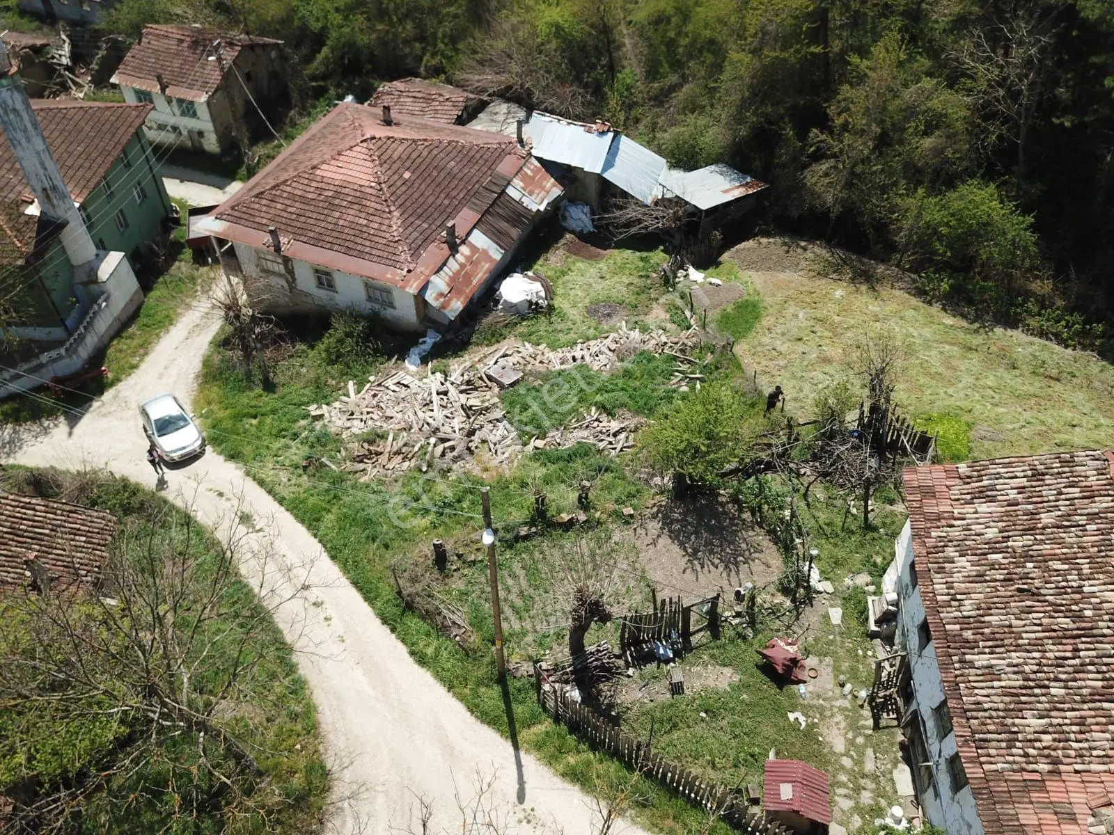 Sakarya Taraklı Aksu Mahallesı’nde 264 Metre² Yapı Yapılabılır Satılık Arsa