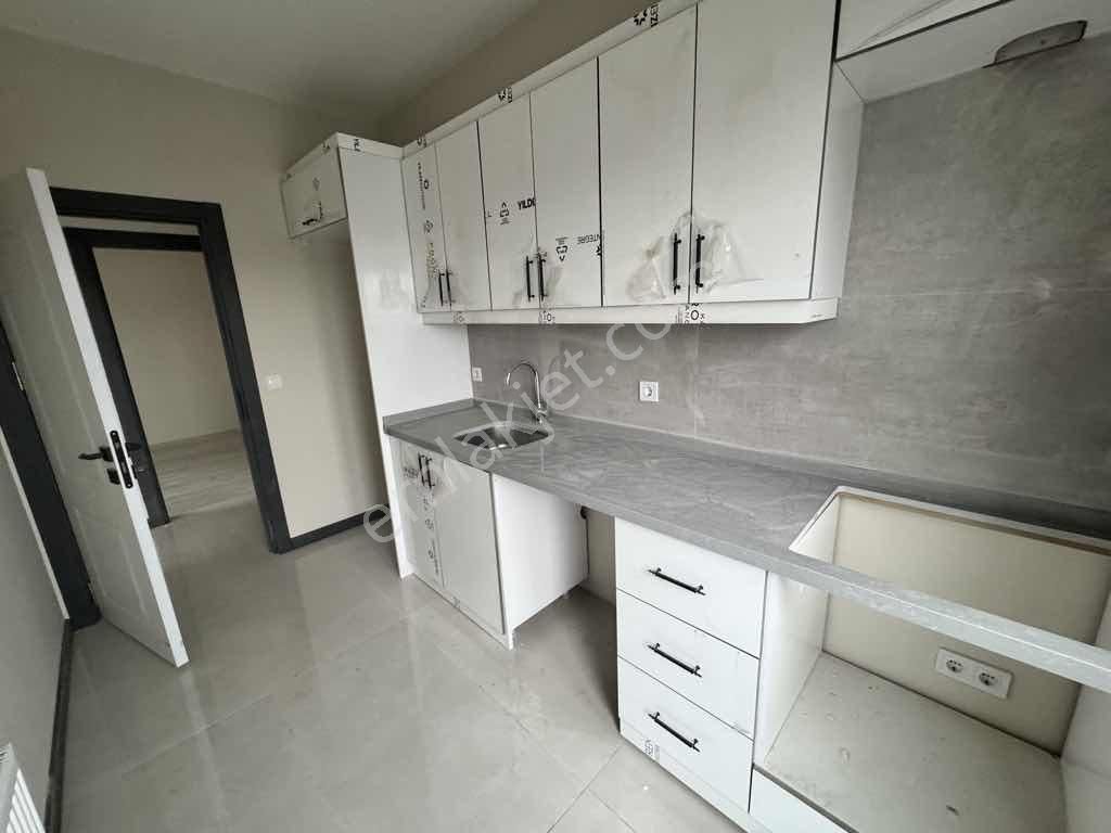 Çırçır'da Butik Sitede Şehir Manzaralı Kiralık 2+1 Sıfır Daire - Görsel 8