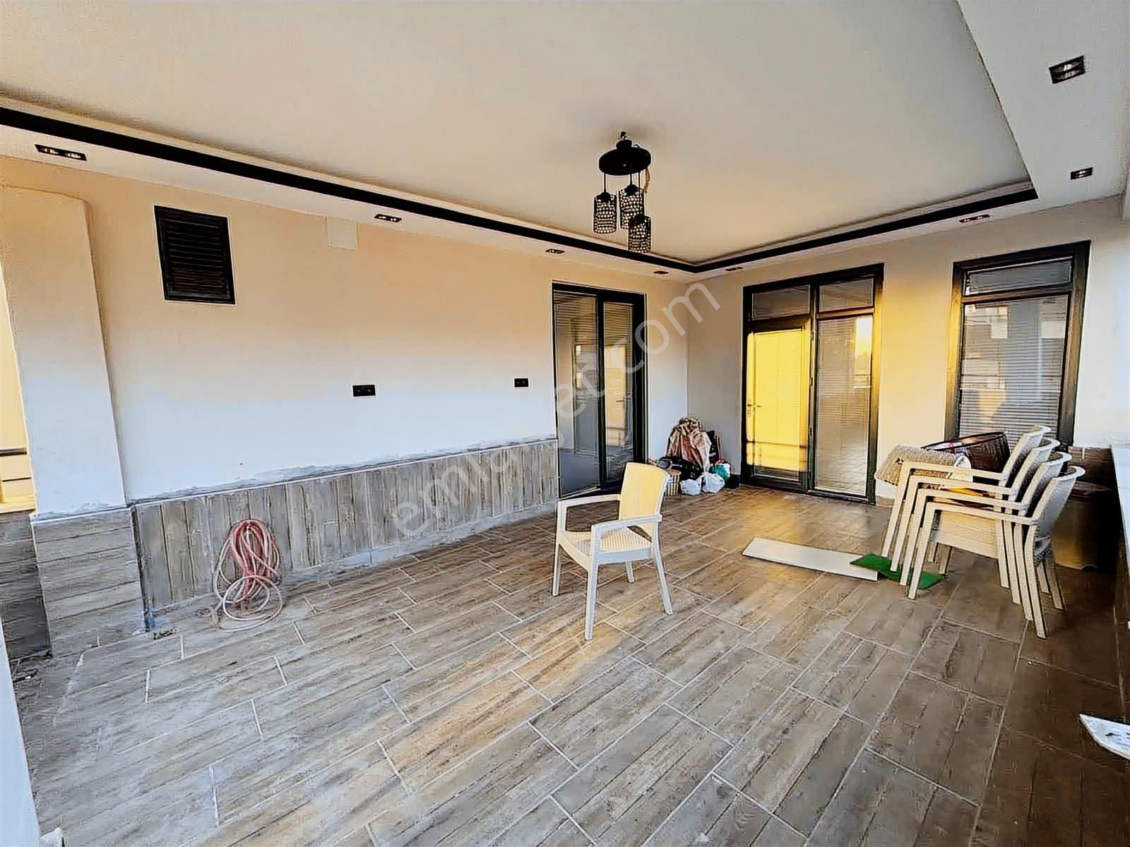 Uzaydan İbni Sinada Stars Class Sitesinde Satılık Ara Kat Daire - Görsel 12