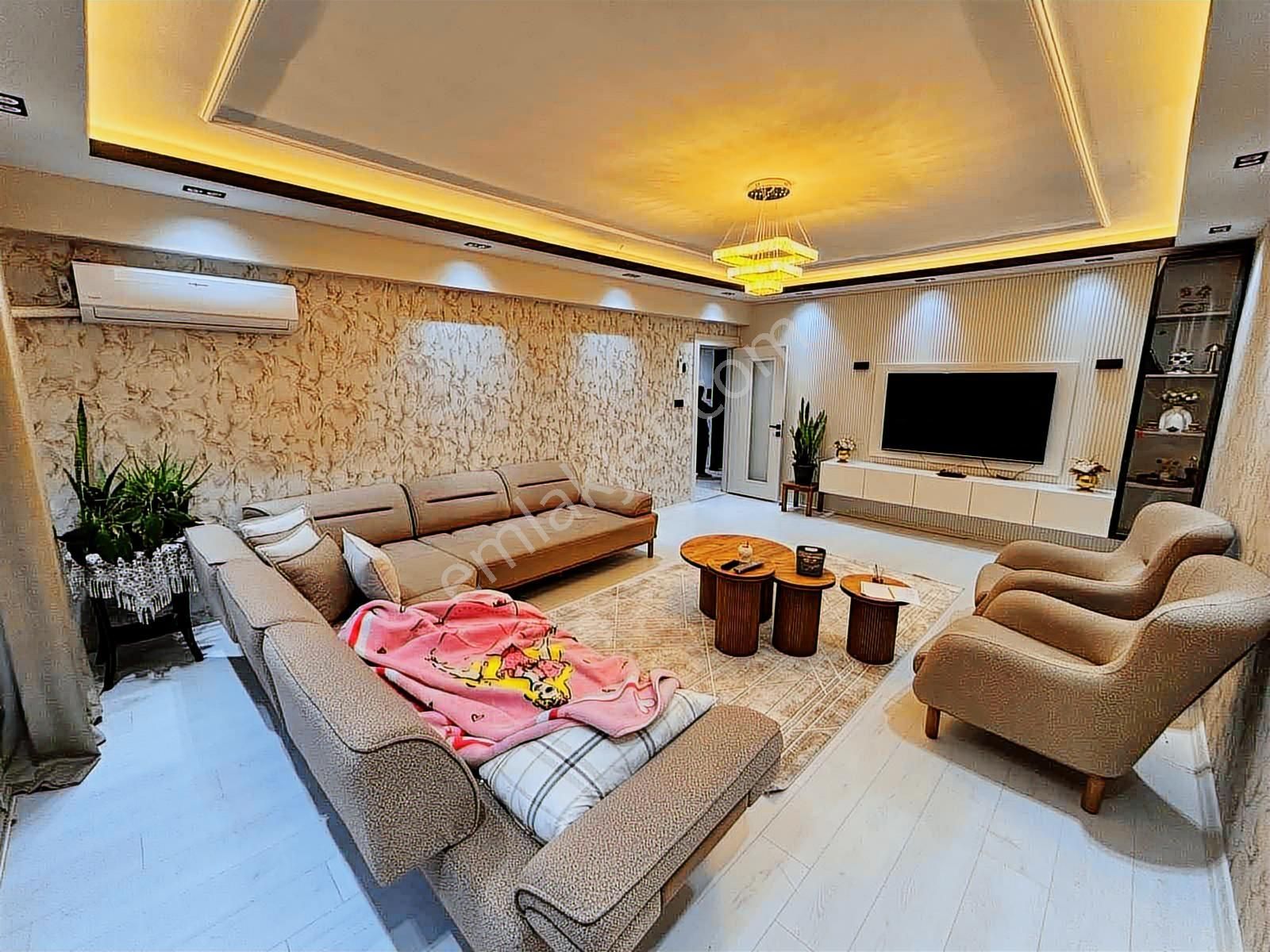 Uzaydan İbni Sinada Stars Class Sitesinde Satılık Ara Kat Daire - Görsel 21