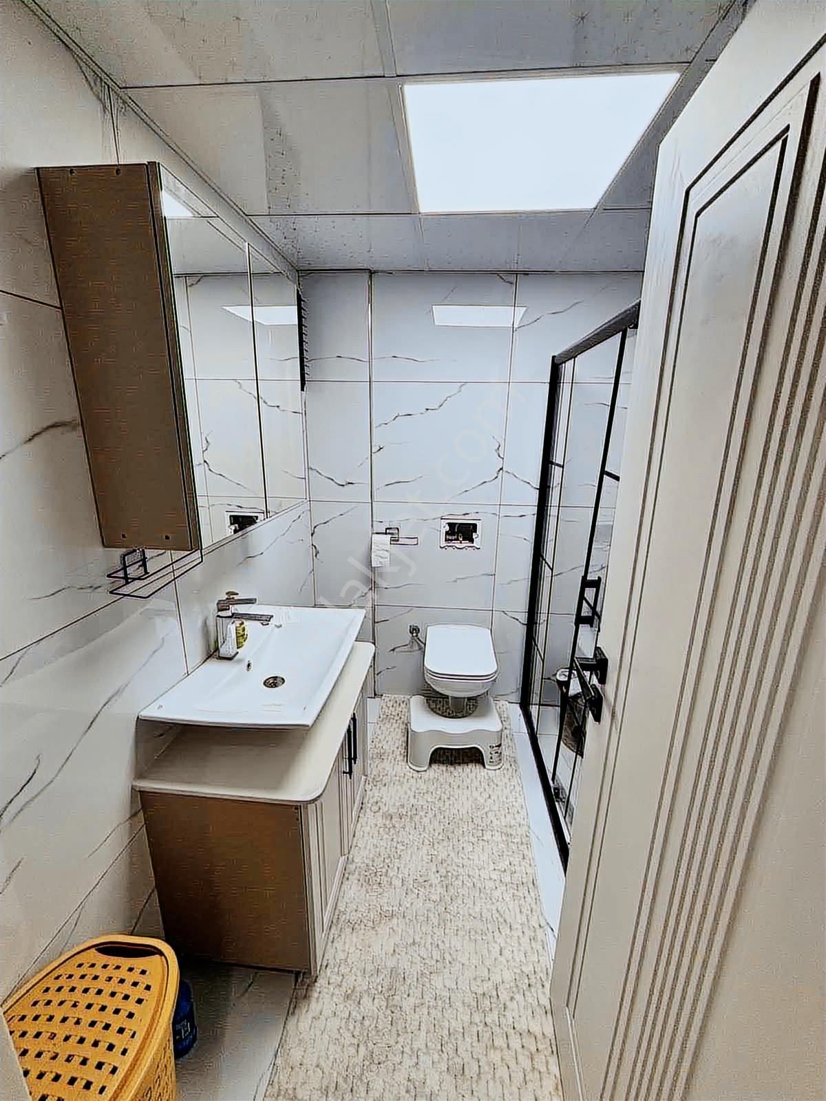 Uzaydan İbni Sinada Stars Class Sitesinde Satılık Ara Kat Daire - Görsel 2
