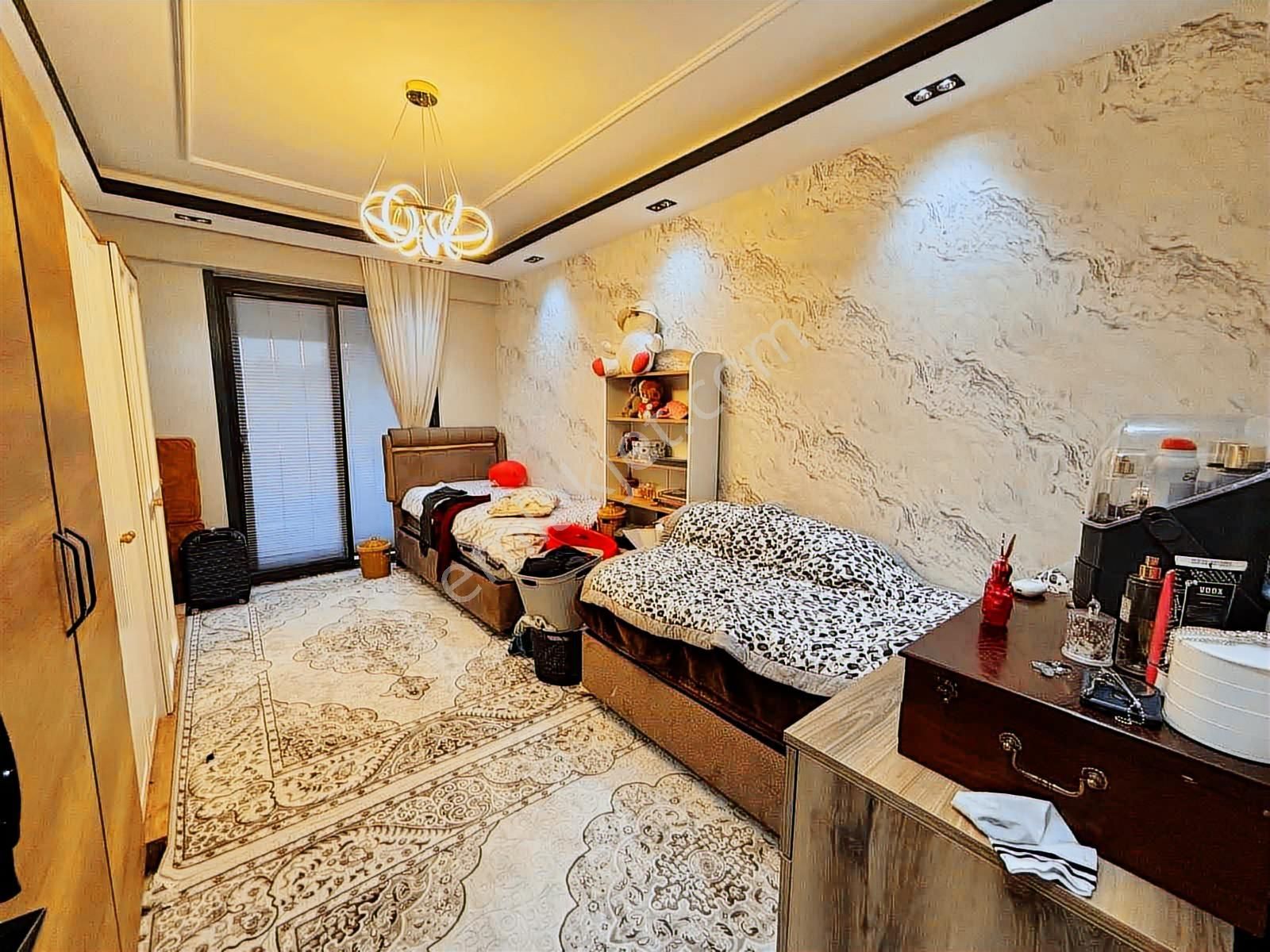Uzaydan İbni Sinada Stars Class Sitesinde Satılık Ara Kat Daire - Görsel 13