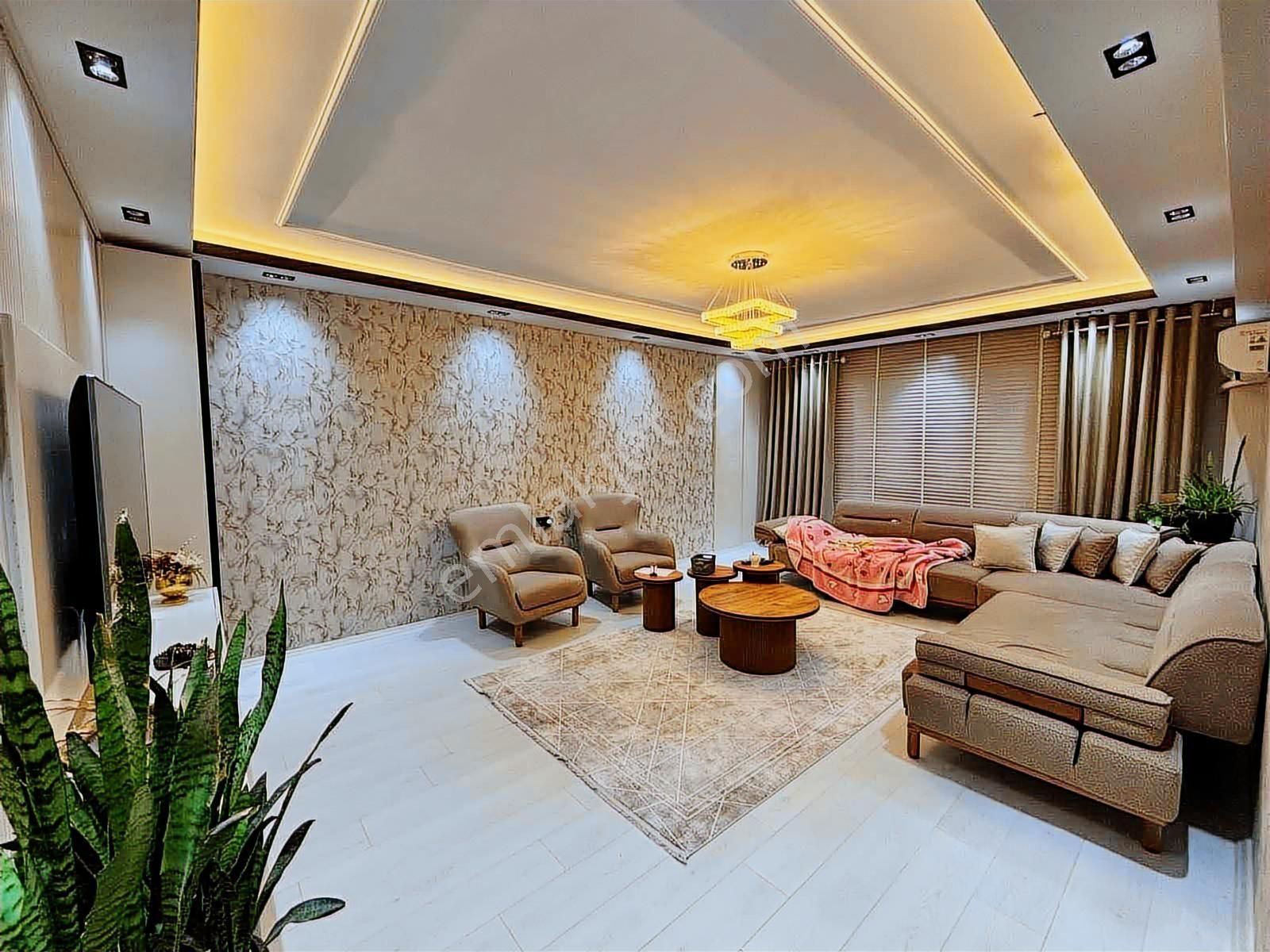 Uzaydan İbni Sinada Stars Class Sitesinde Satılık Ara Kat Daire - Görsel 3