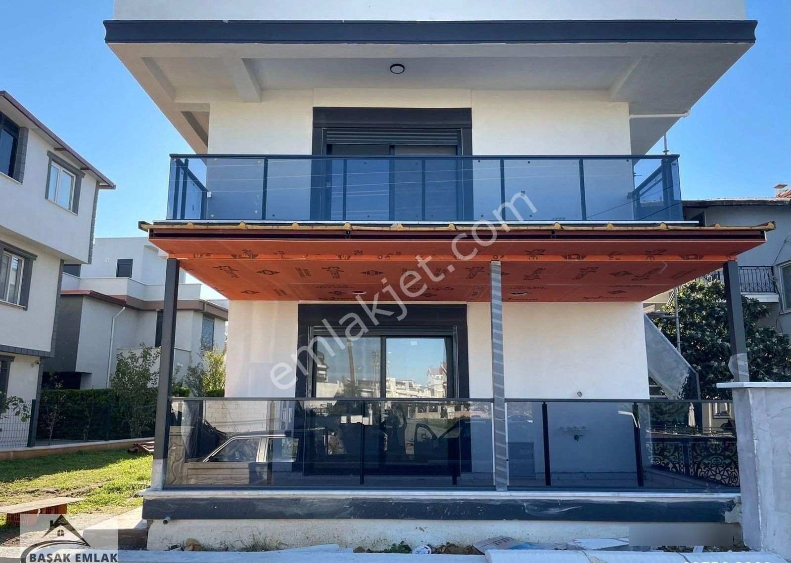 Başak Emlaktan İskele Mah. Denize 300m Satılık Sıfır 1+1 Daire