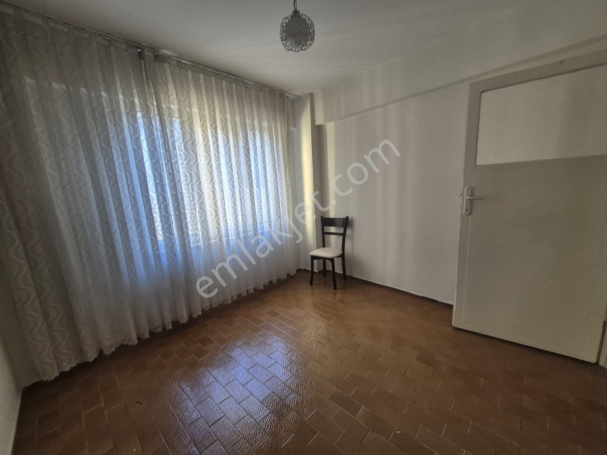 Golden Globy, Edremit Belediyesi Karşısında Merkezi Konumda Kiralık Eşyalı 2+1 Daire - Görsel 18