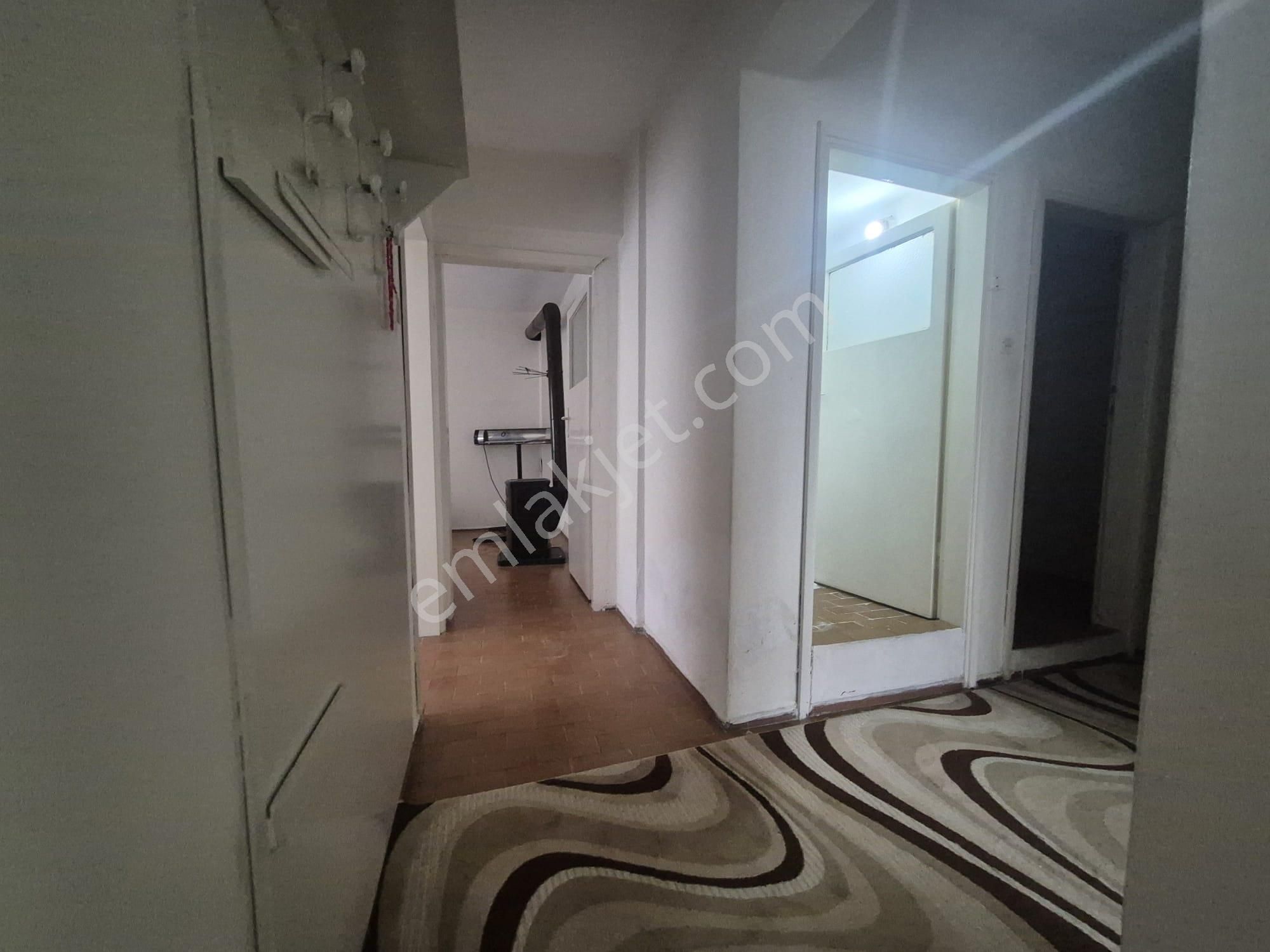 Golden Globy, Edremit Belediyesi Karşısında Merkezi Konumda Kiralık Eşyalı 2+1 Daire