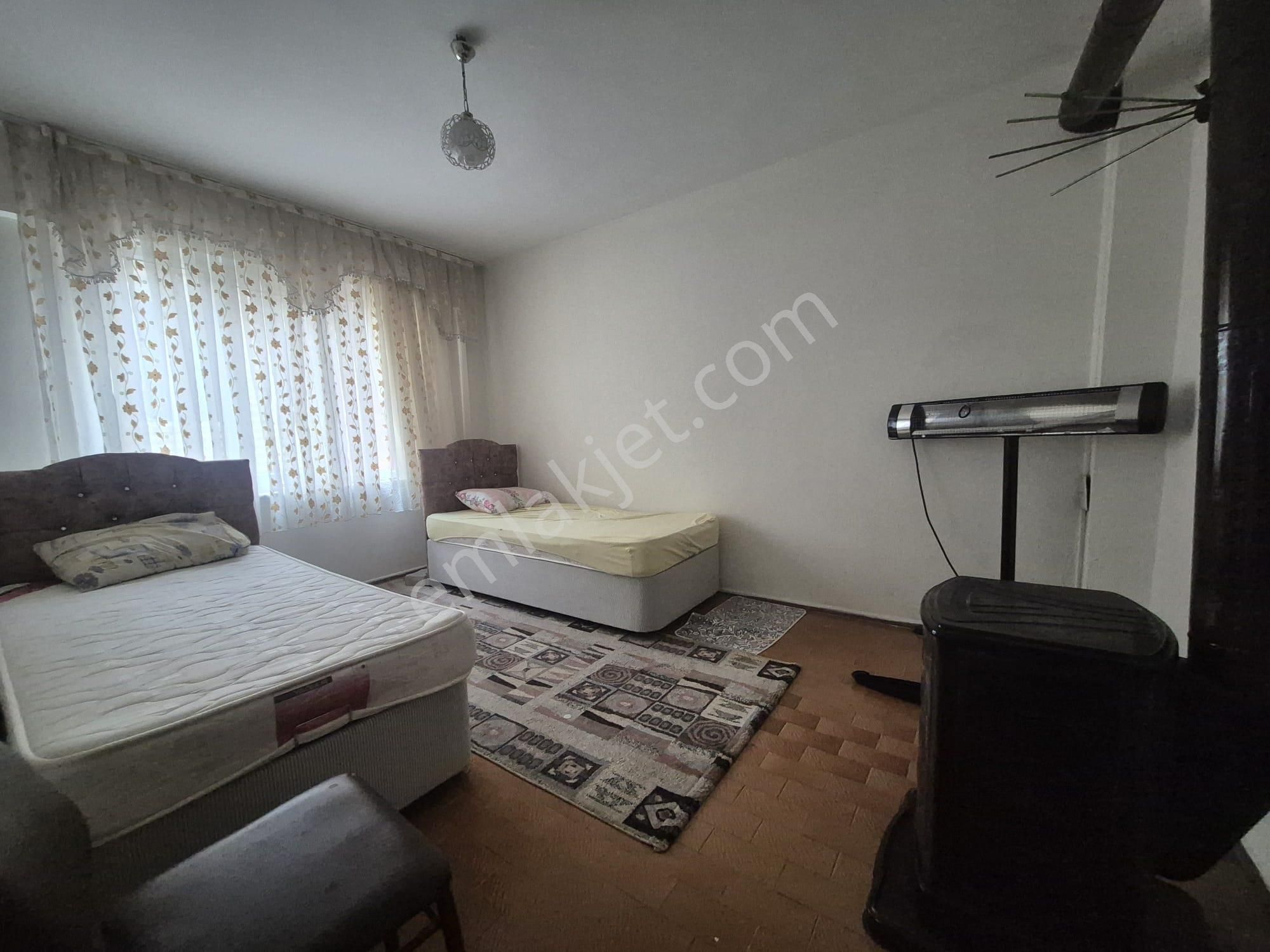 Golden Globy, Edremit Belediyesi Karşısında Merkezi Konumda Kiralık Eşyalı 2+1 Daire - Görsel 2