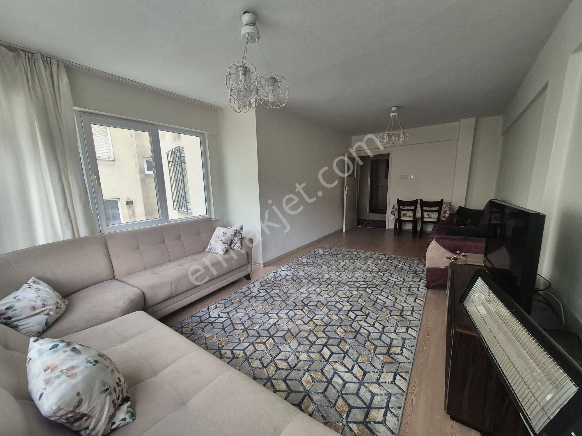 Golden Globy, Edremit Belediyesi Karşısında Merkezi Konumda Kiralık Eşyalı 2+1 Daire - Görsel 3