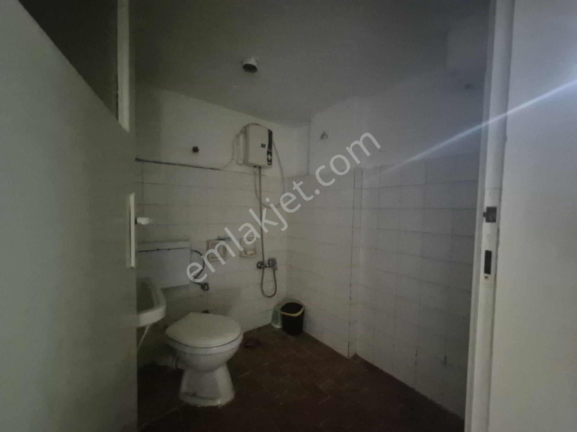 Golden Globy, Edremit Belediyesi Karşısında Merkezi Konumda Kiralık Eşyalı 2+1 Daire - Görsel 7