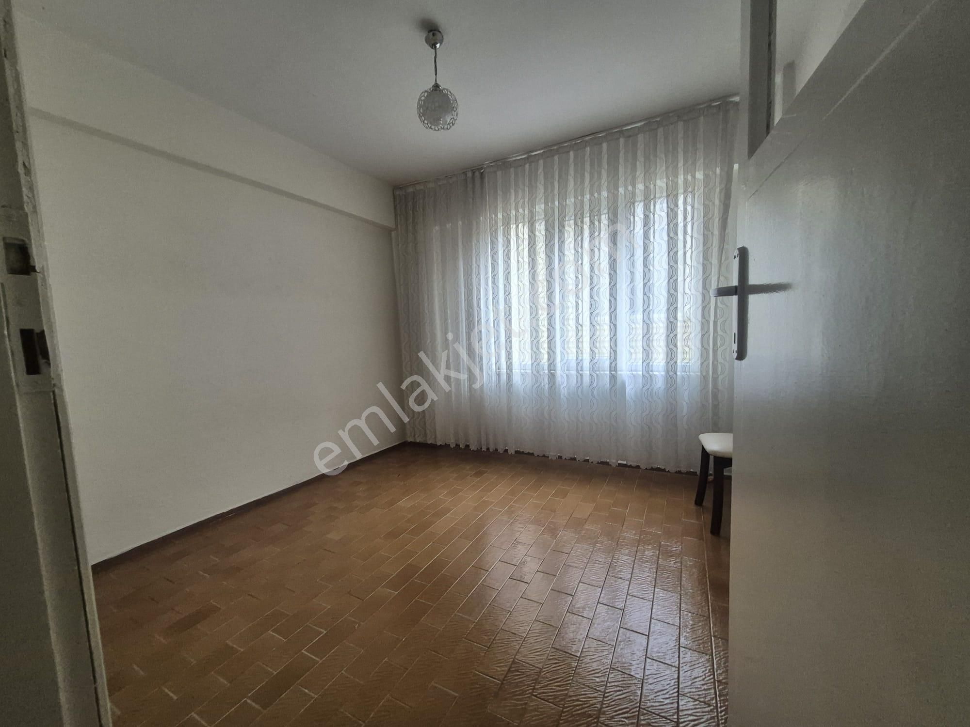 Golden Globy, Edremit Belediyesi Karşısında Merkezi Konumda Kiralık Eşyalı 2+1 Daire - Görsel 6