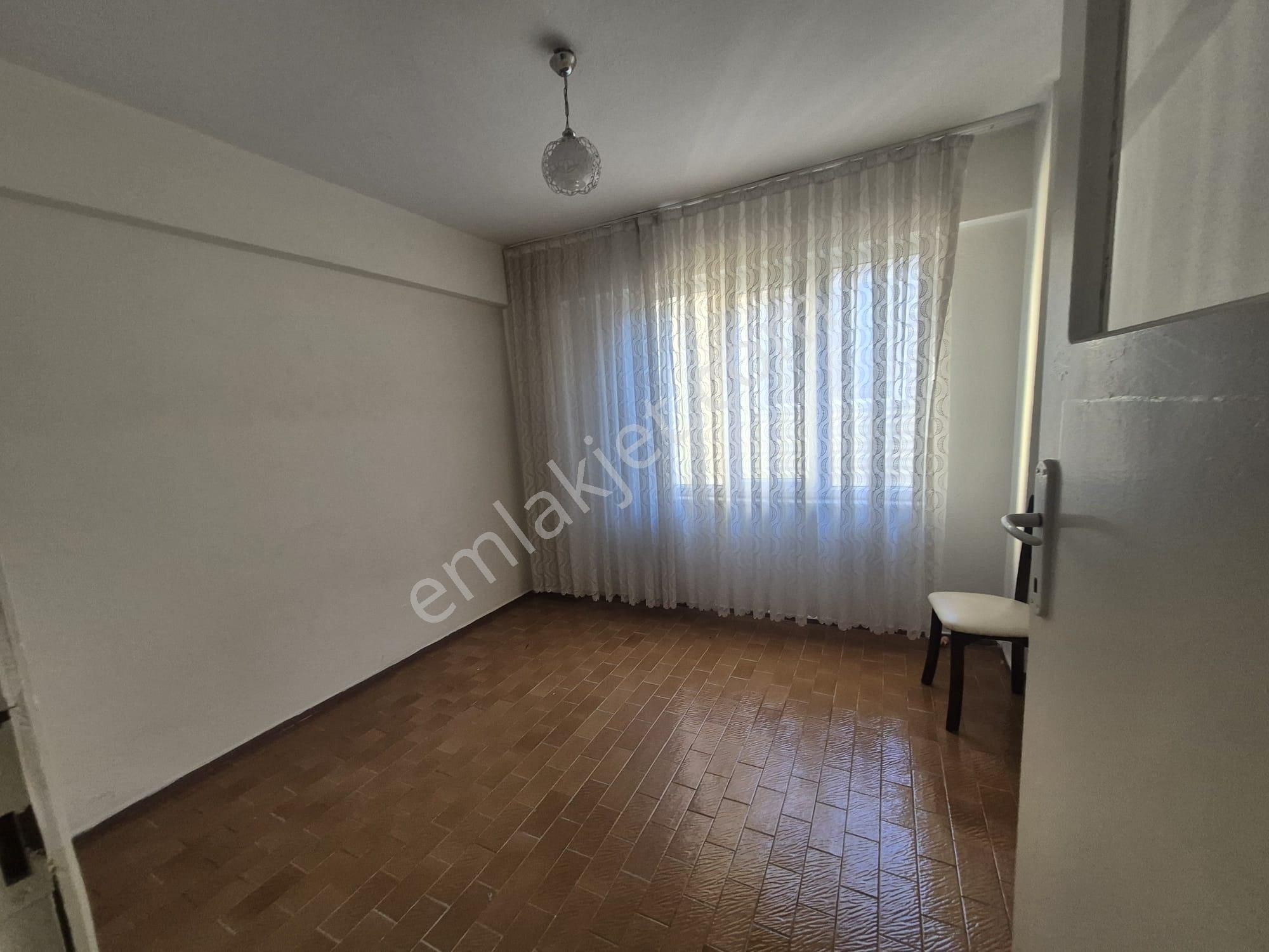 Golden Globy, Edremit Belediyesi Karşısında Merkezi Konumda Kiralık Eşyalı 2+1 Daire - Görsel 19