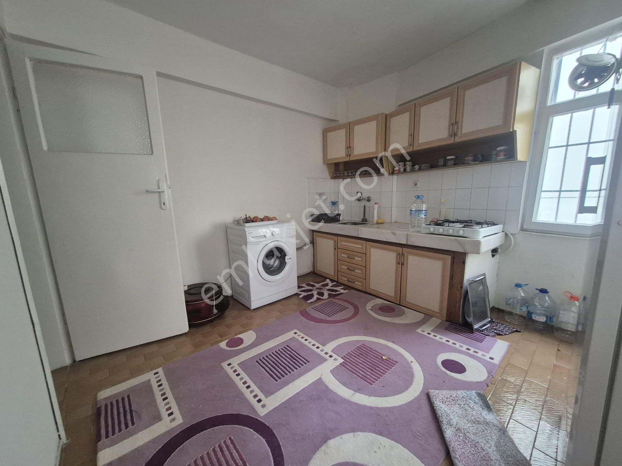 Golden Globy, Edremit Belediyesi Karşısında Merkezi Konumda Kiralık Eşyalı 2+1 Daire - Görsel 4