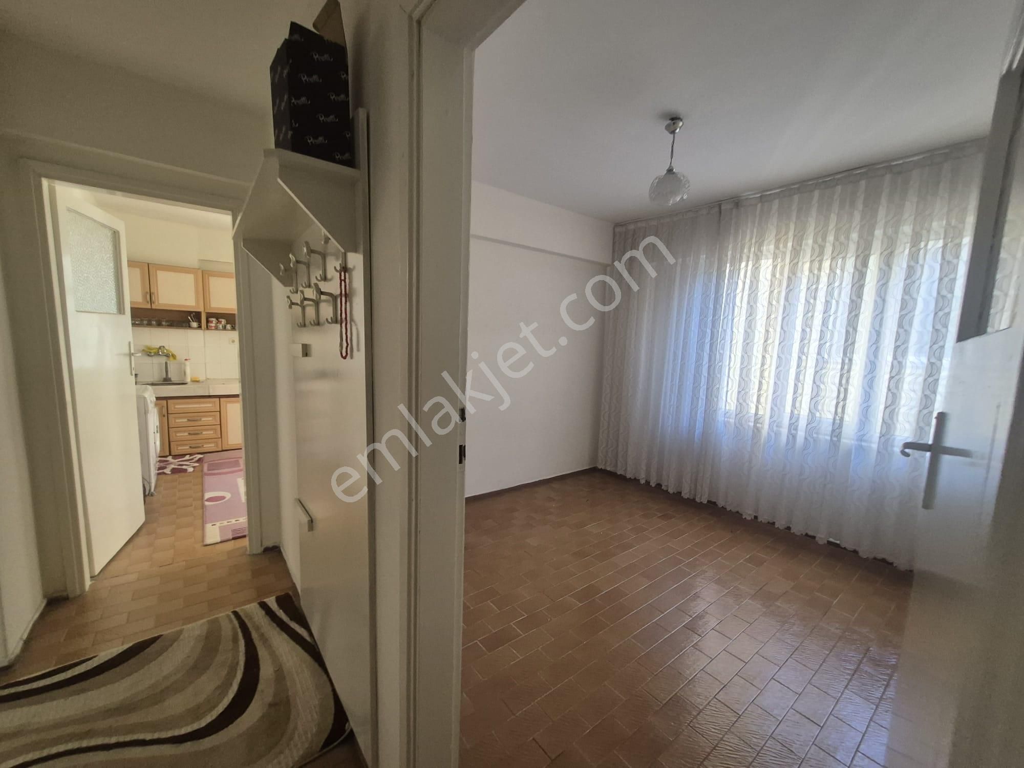 Golden Globy, Edremit Belediyesi Karşısında Merkezi Konumda Kiralık Eşyalı 2+1 Daire - Görsel 13