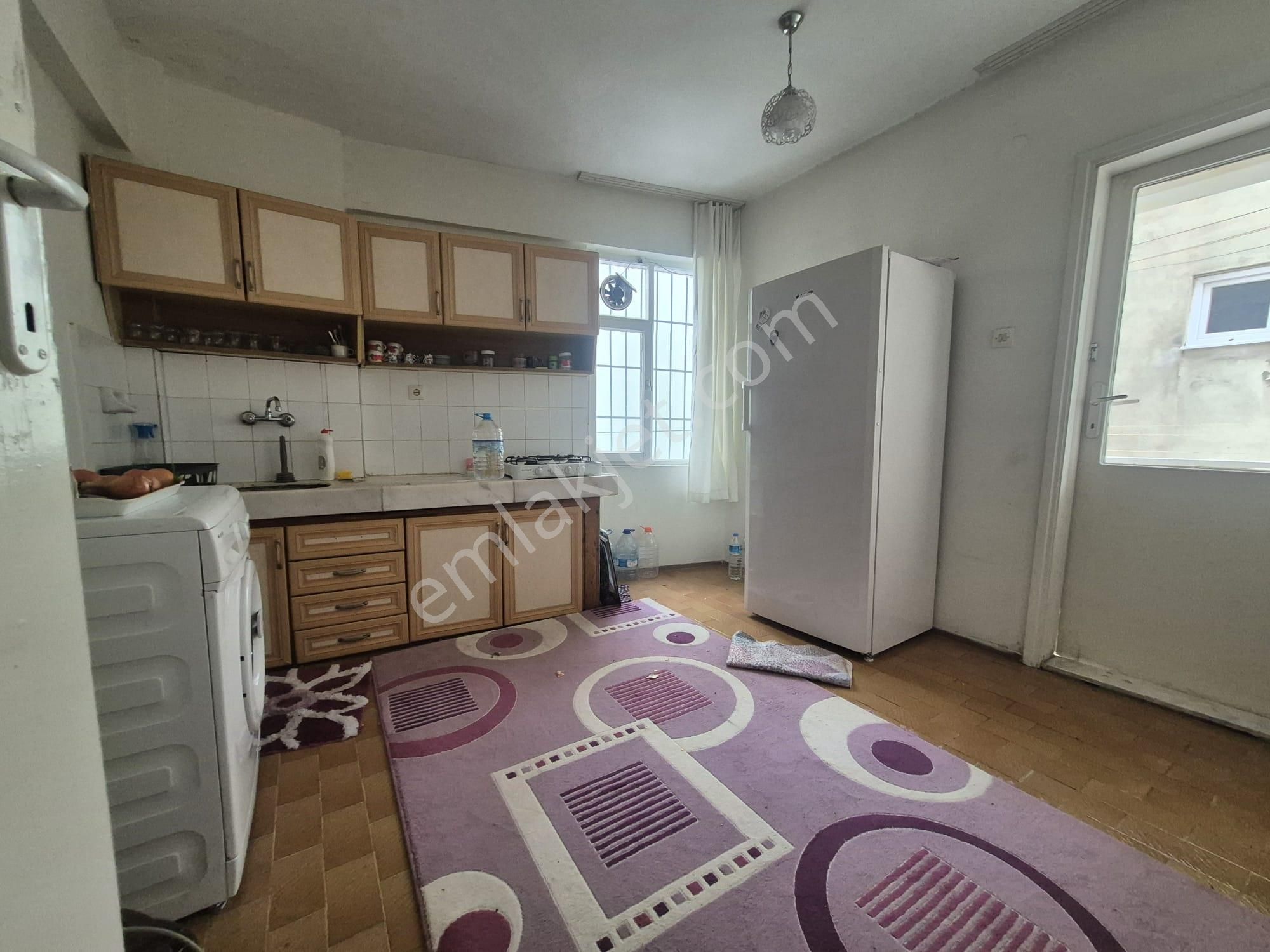 Golden Globy, Edremit Belediyesi Karşısında Merkezi Konumda Kiralık Eşyalı 2+1 Daire - Görsel 5