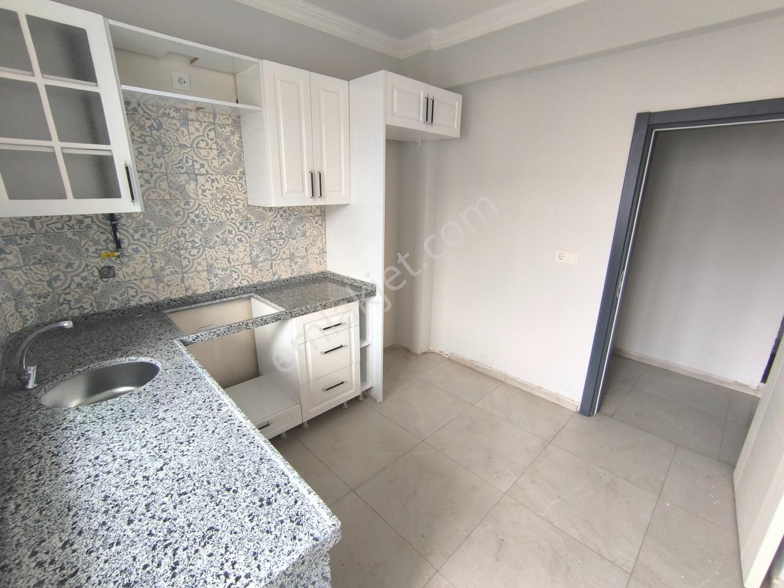 Kariyer'den Yeniceköy Mah. Arakat 3+1 Sıfır Satılık Daire - Görsel 9
