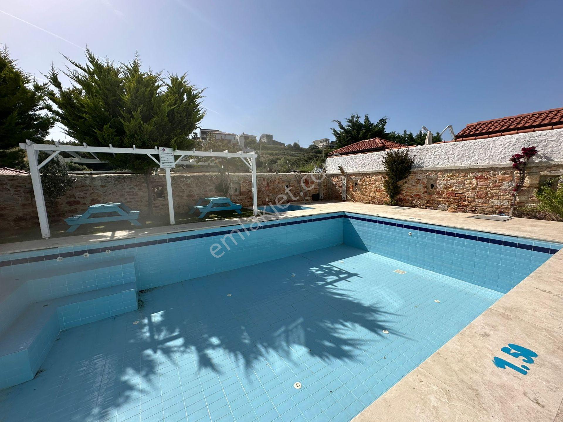 Çeşme Merkeze Ve Plaja Yakın Satılık Otel - Görsel 12