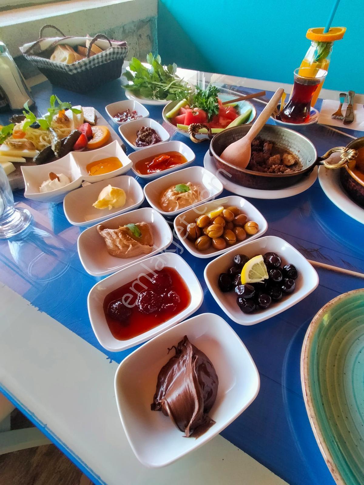 Çeşme Merkeze Ve Plaja Yakın Satılık Otel - Görsel 17