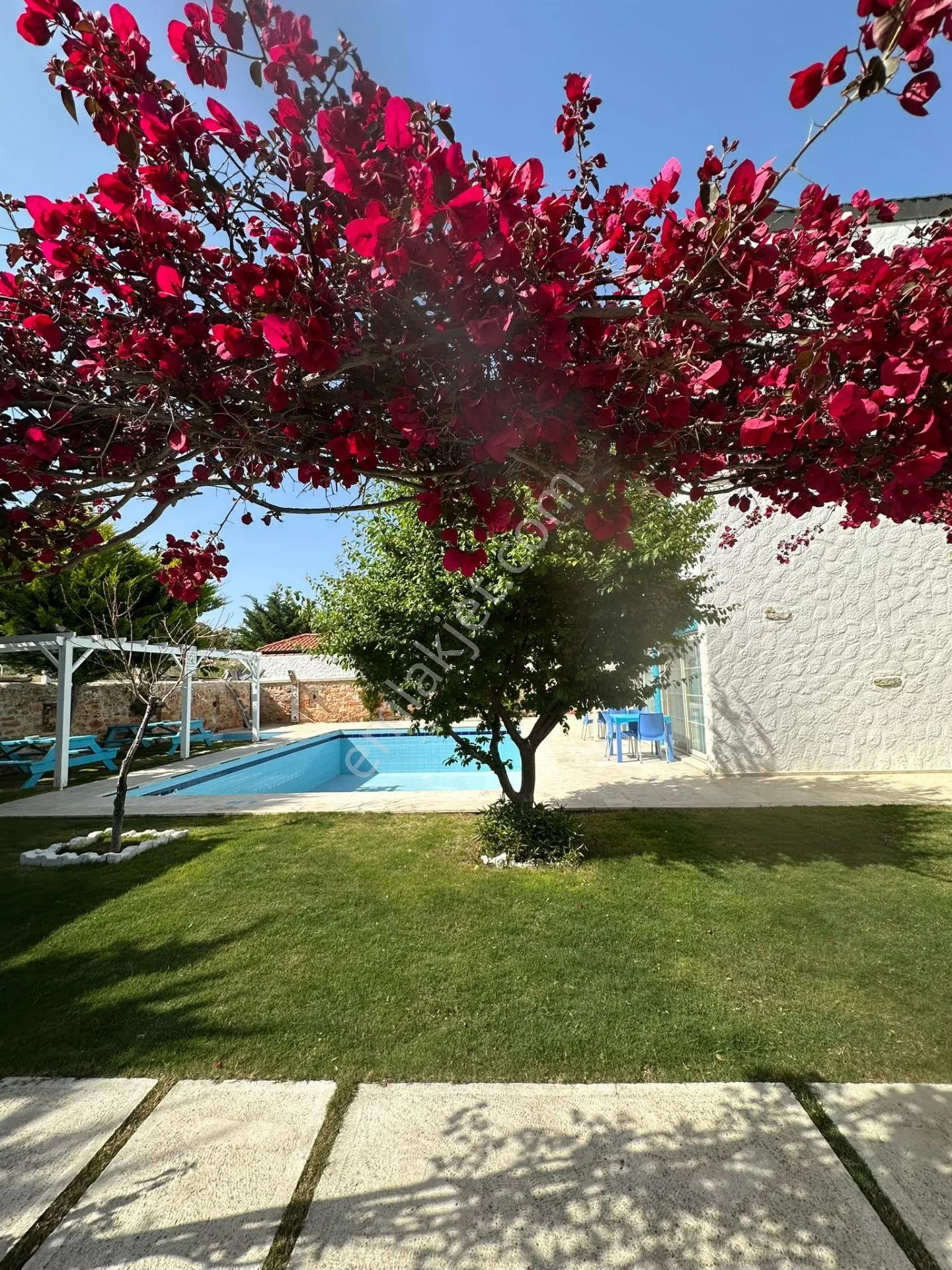 Çeşme Merkeze Ve Plaja Yakın Satılık Otel - Görsel 2