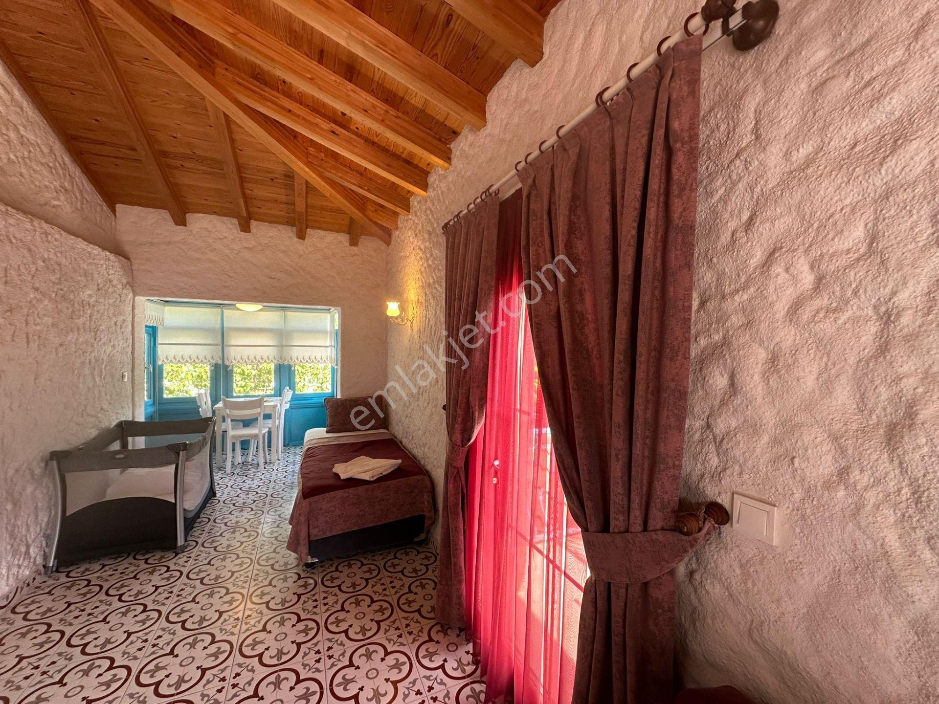Çeşme Merkeze Ve Plaja Yakın Satılık Otel - Görsel 7