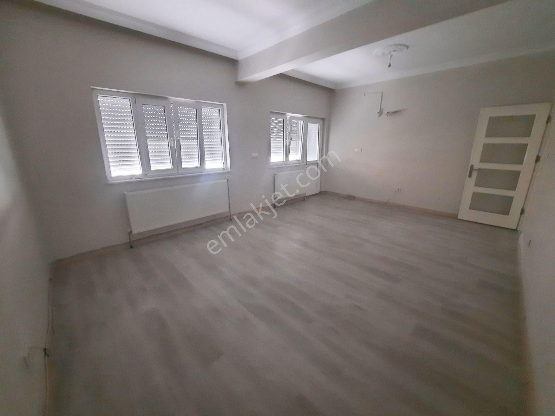 Zaferde Köşebaşı, Doğalgaz Kombili, 2+1 Yenilenmiş Ara Kat Daire.. - Görsel 5