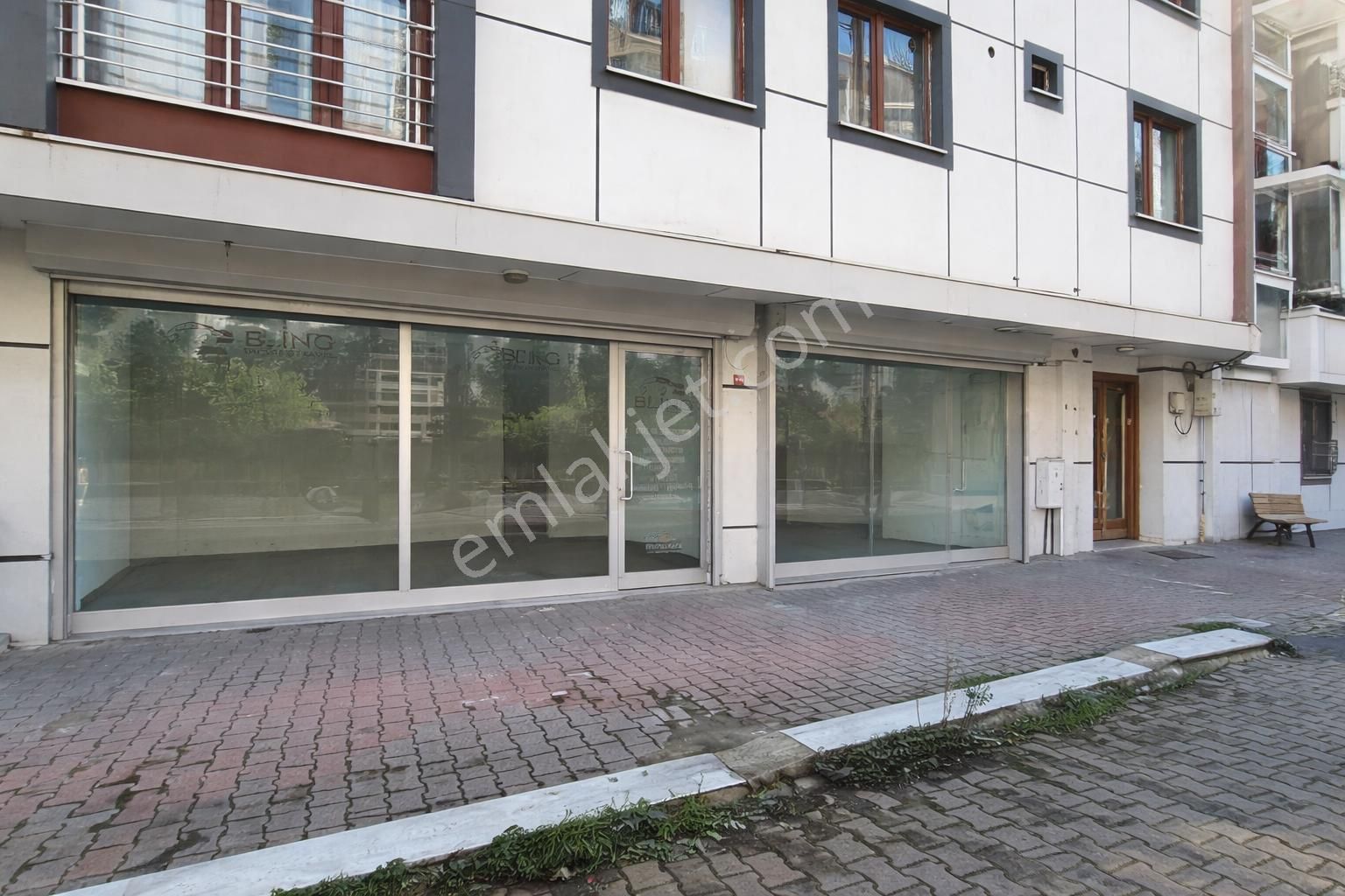 Yüksek Görünürlük Alanında Avantajlı Dükkan Fırsatı