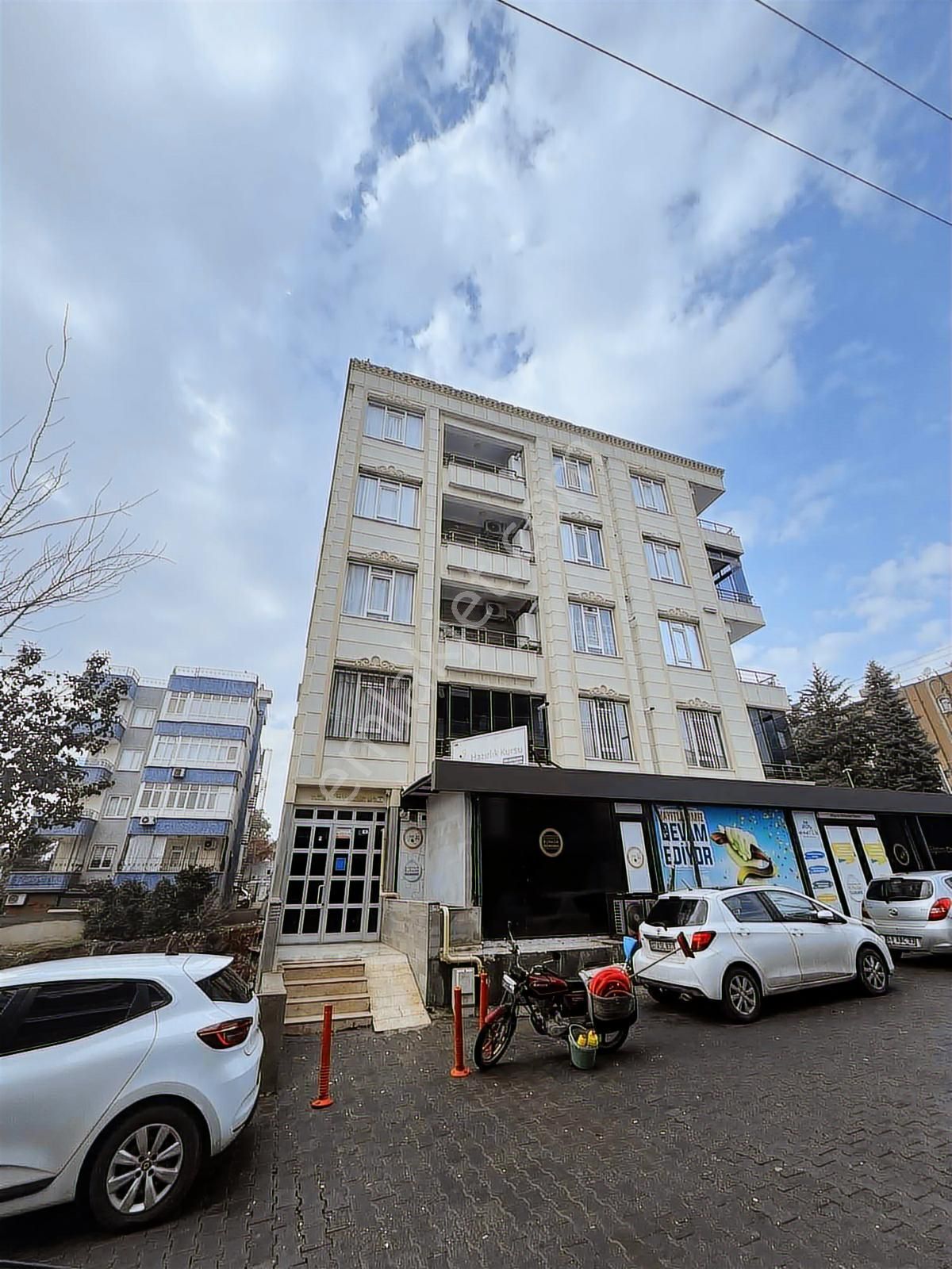 Vali Konağında Prestijli Lokasyonda Dayalı Döşeli Modern 1+1 - Görsel 6