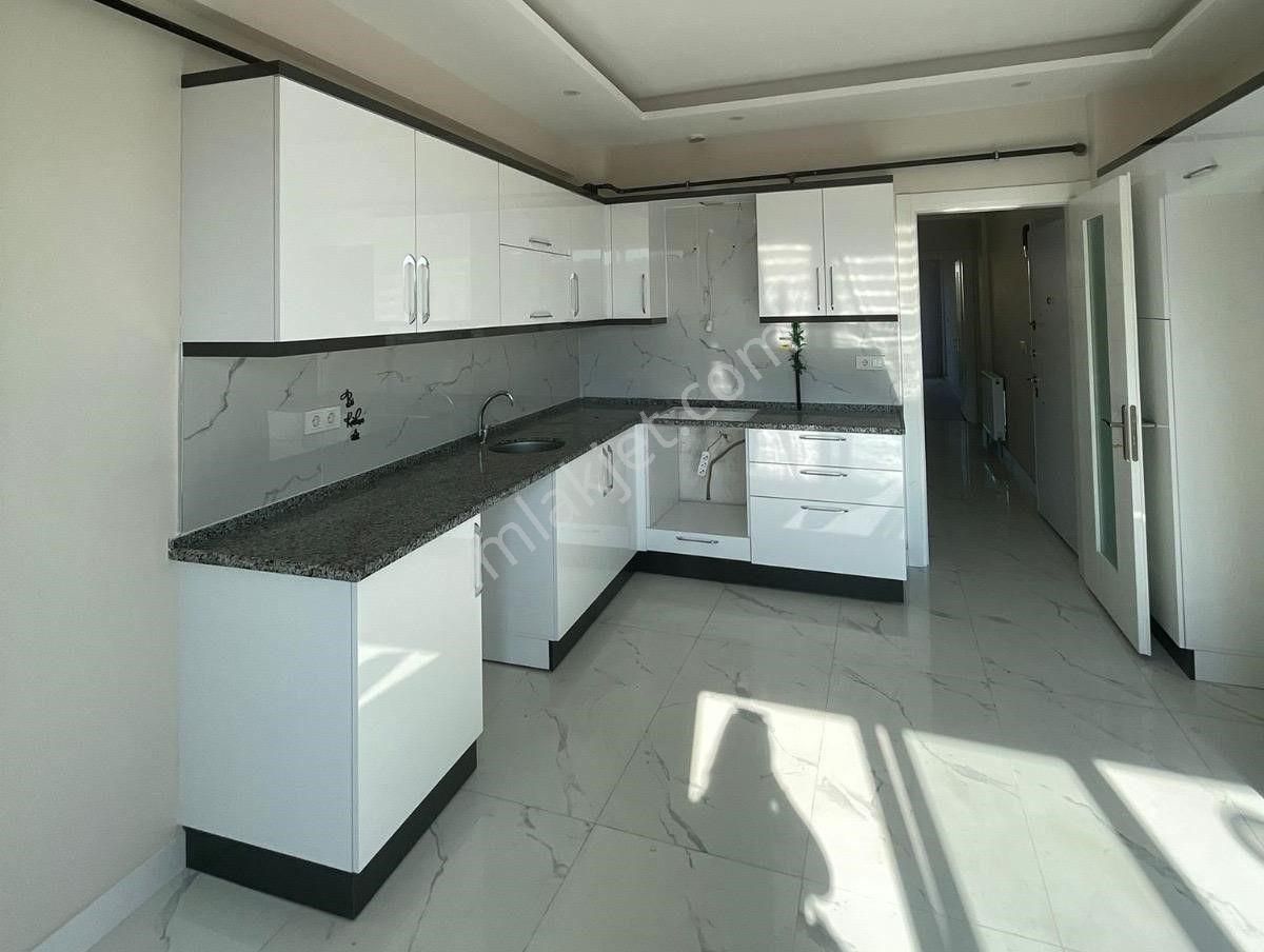 Yeşil Mah.de Park Manzaralı Kiracılı, 2+1 Yeni Daire.. - Görsel 4