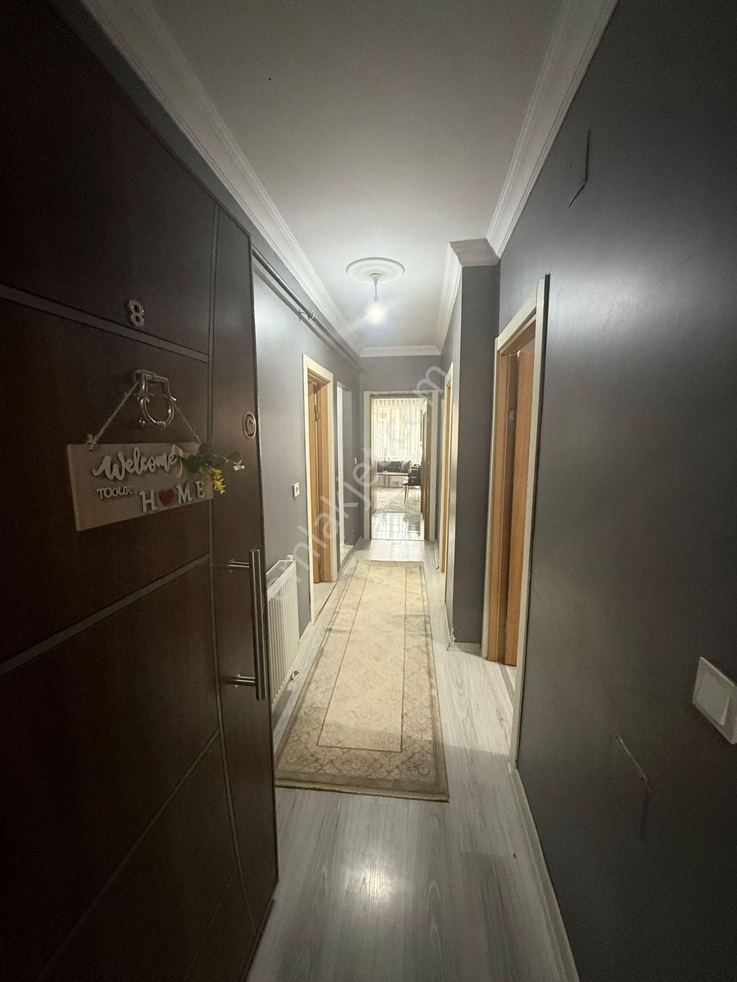 Akyüz Gayrimenkul Den; Merkezı Konumda Iskanlı,çıft Banyolu Satılık 2+1 Daire - Görsel 3