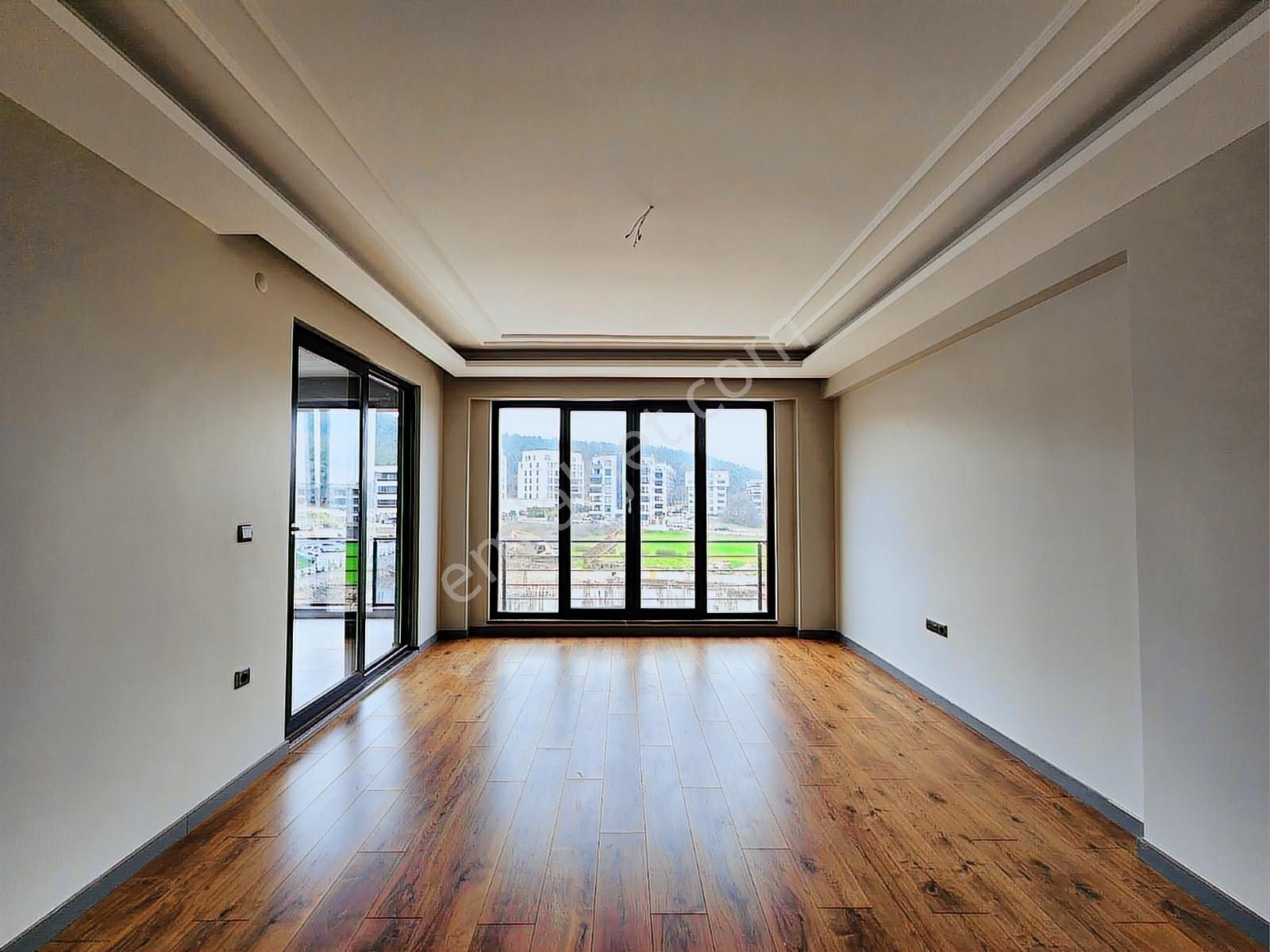 Lookhause'dan Central Garden Sitesinde Kiralık Arakat Daire