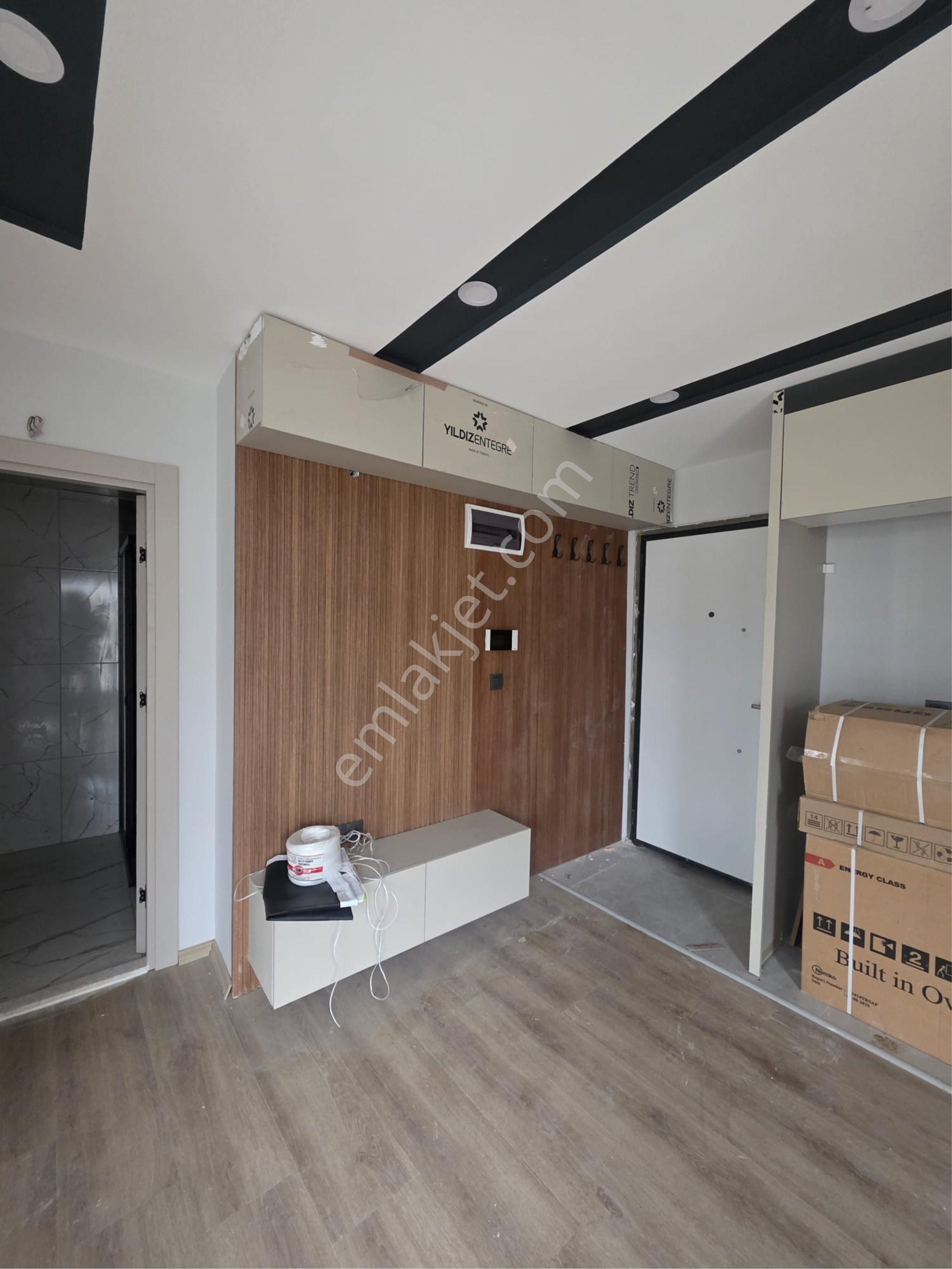 Yatırıma Uygun Balkonlu 1+1 Katta Daire