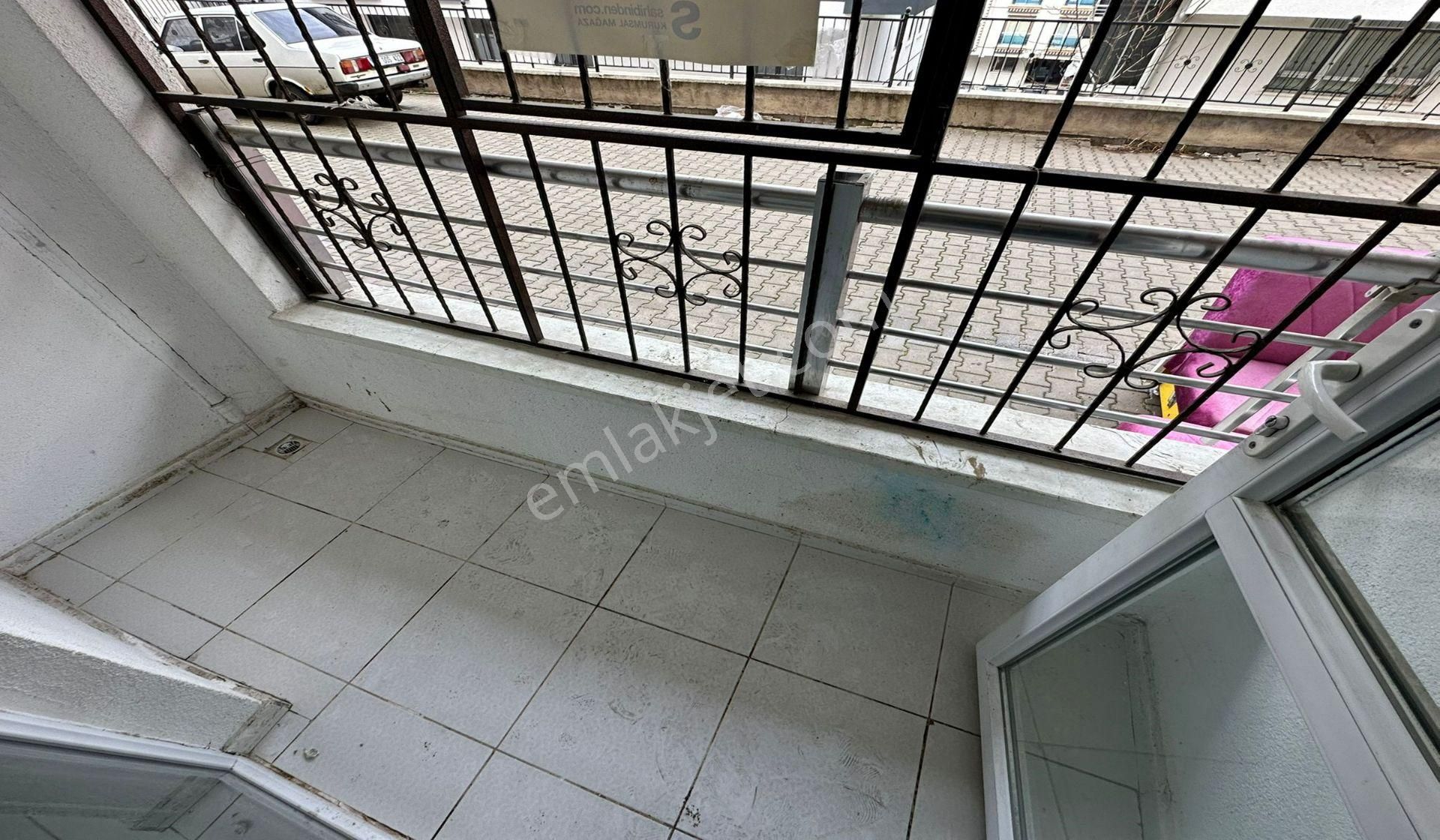 Atapark 3+1 Giriş Kat Konumunda Geniş Daire Asansörlü - Görsel 11