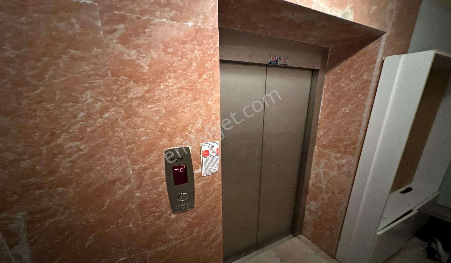 Atapark 3+1 Giriş Kat Konumunda Geniş Daire Asansörlü - Görsel 28