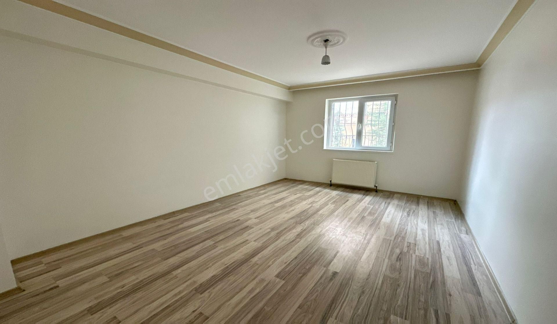 Atapark 3+1 Giriş Kat Konumunda Geniş Daire Asansörlü - Görsel 17