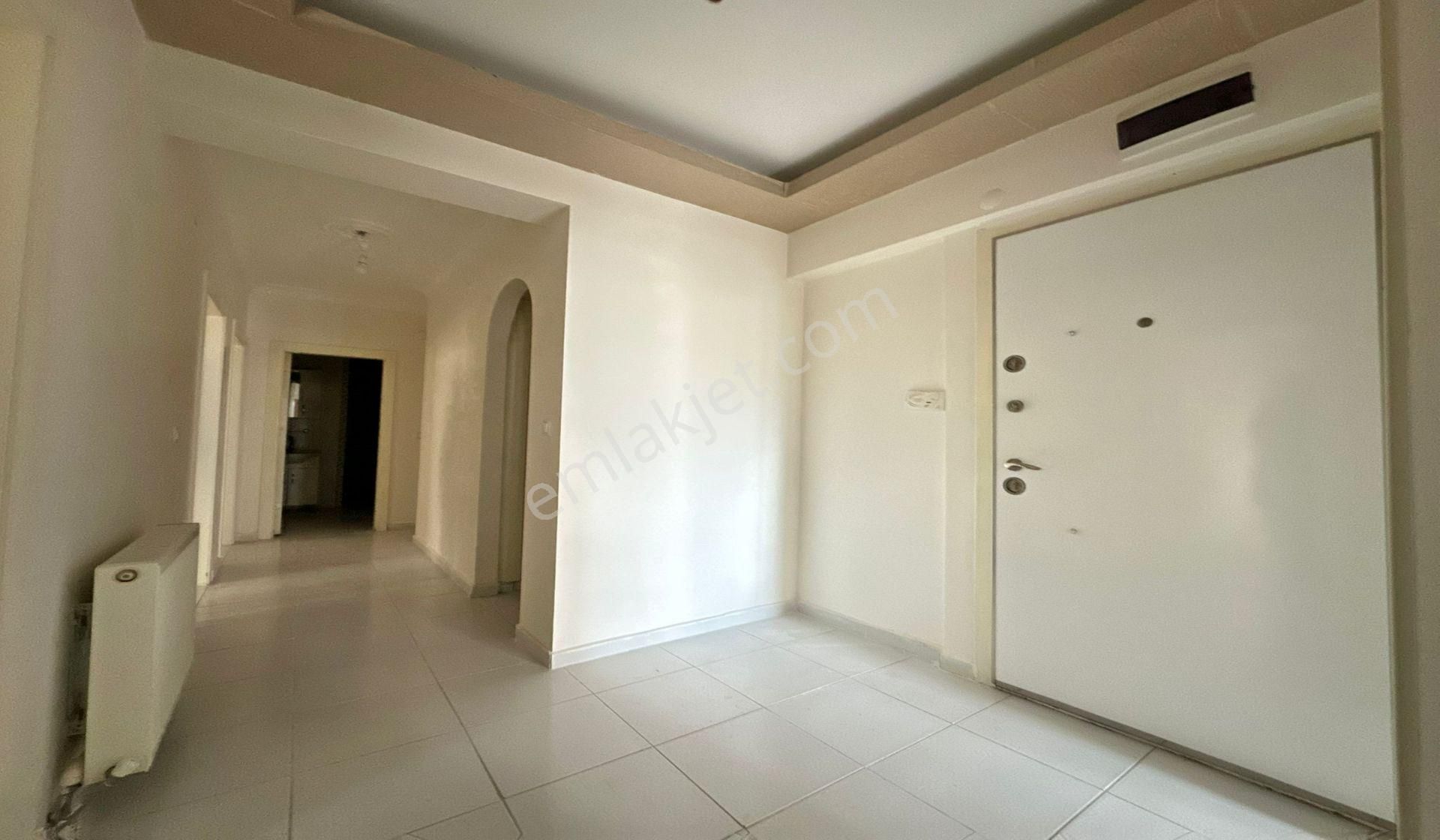 Atapark 3+1 Giriş Kat Konumunda Geniş Daire Asansörlü - Görsel 29